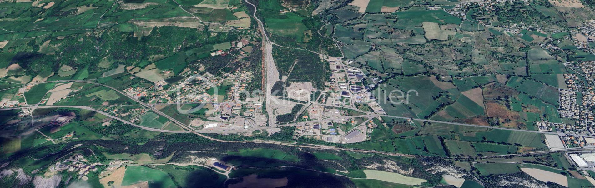 Local d activites de 478,99 m² - ZA 2024.png