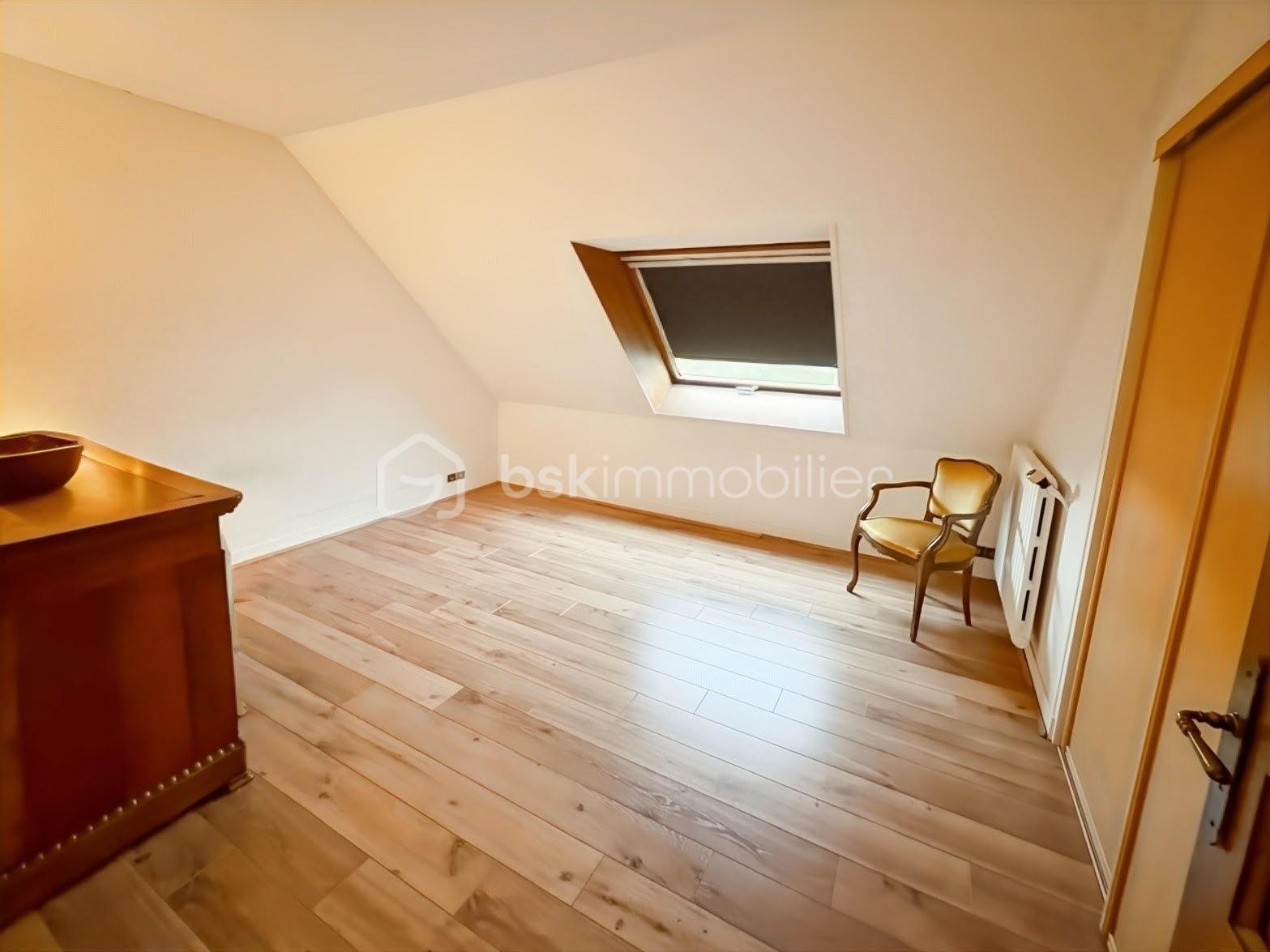 Maison en pierre de 180,04 m² - chambre 4.jpg