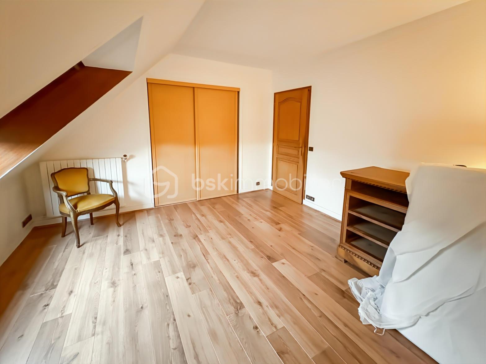 Maison en pierre de 180,04 m² - chambre 2.jpg