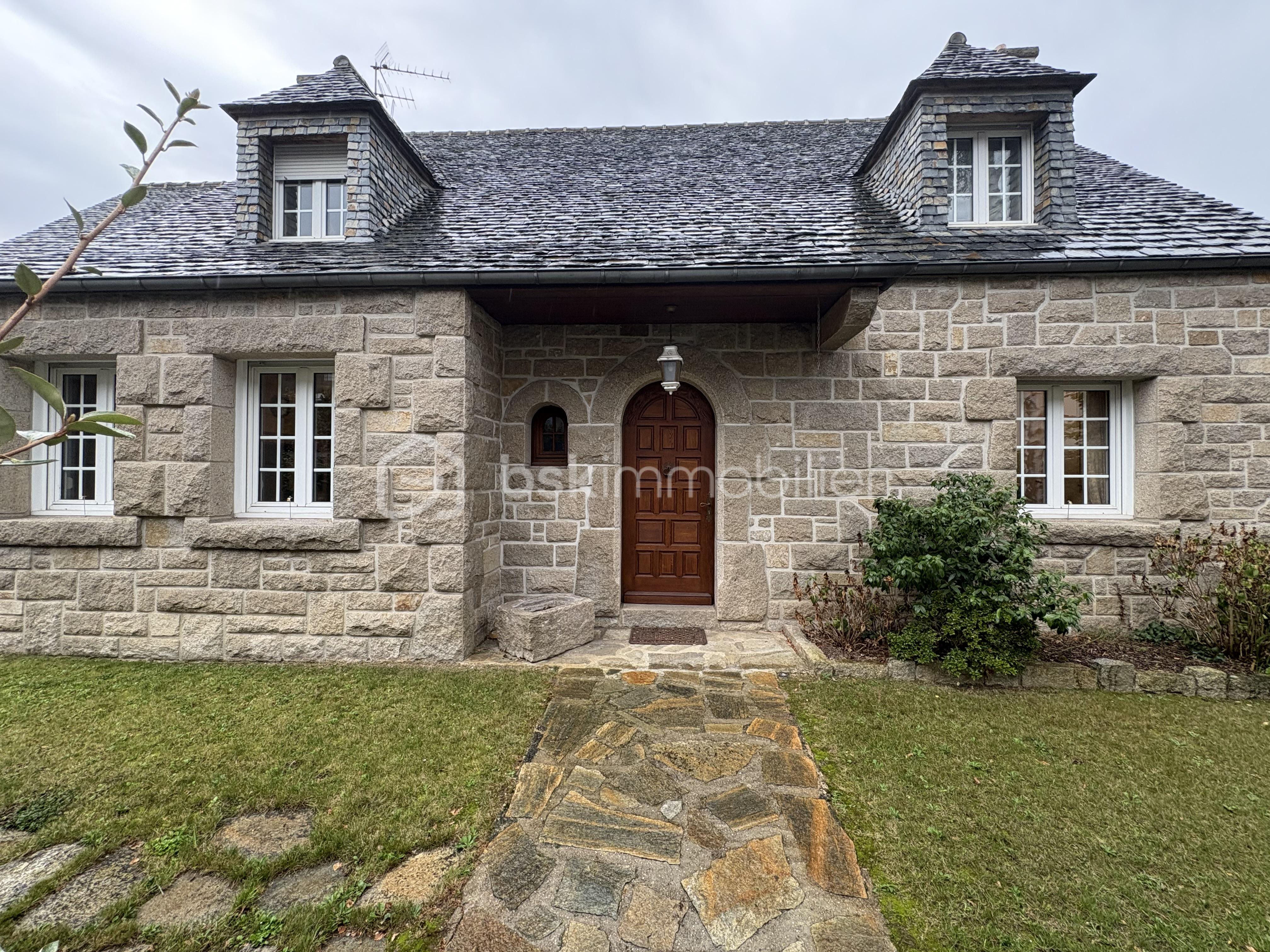 Maison en pierre de 180,04 m² - maison 3.jpg