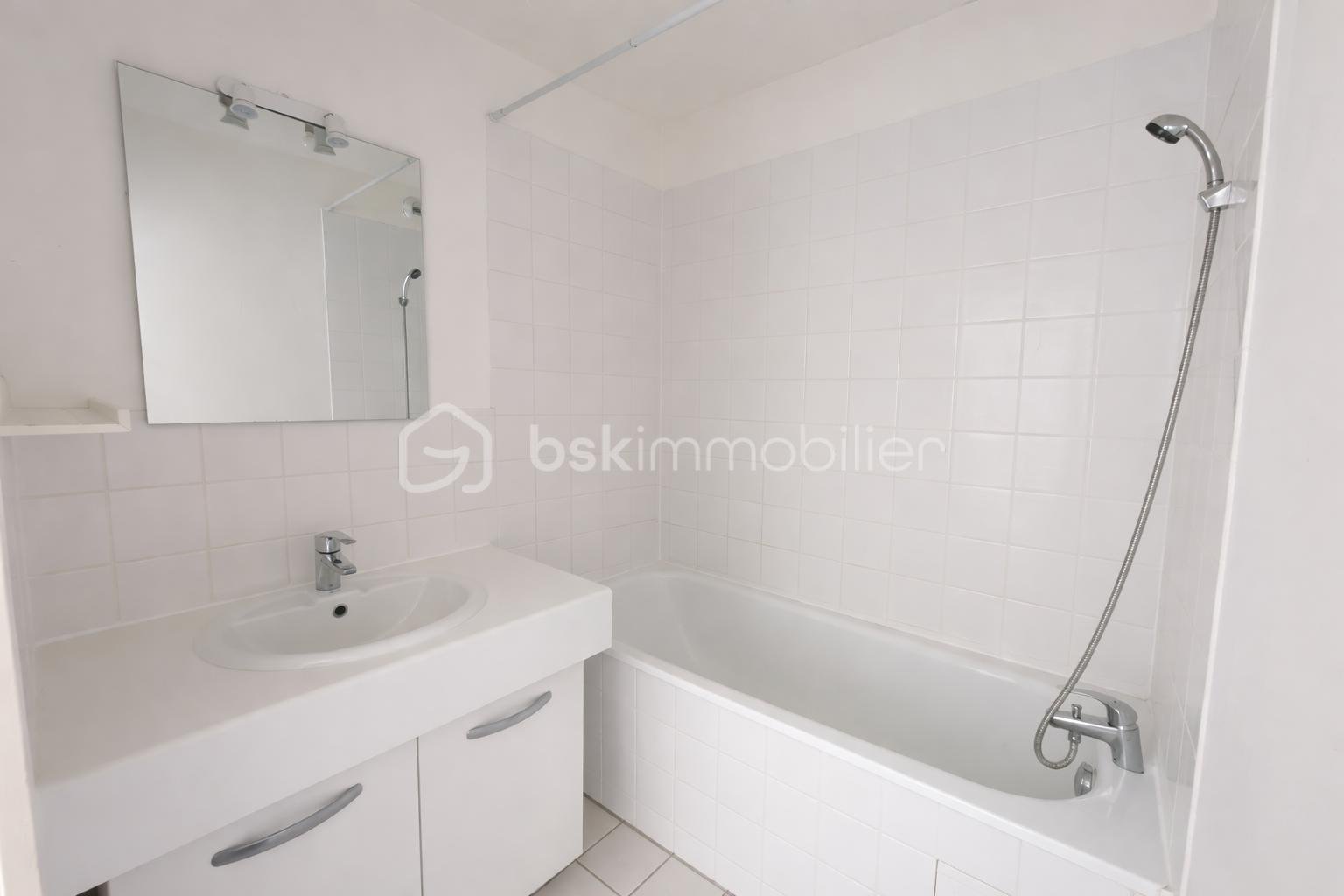 Appartement de 79 m² - st marceau 7.png