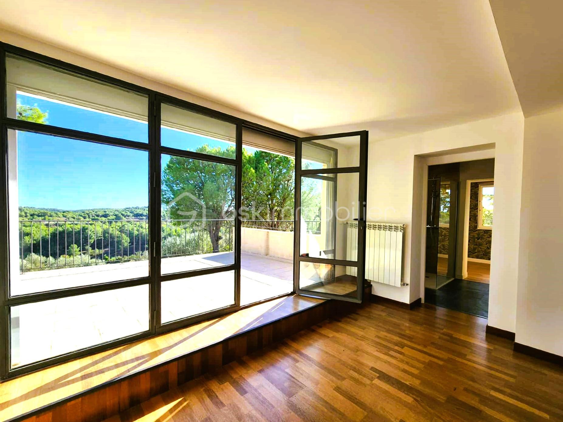 Maison de 192 m² - 621275af-0969-44bf-a7ab-a9c6870e5cc7.jpg