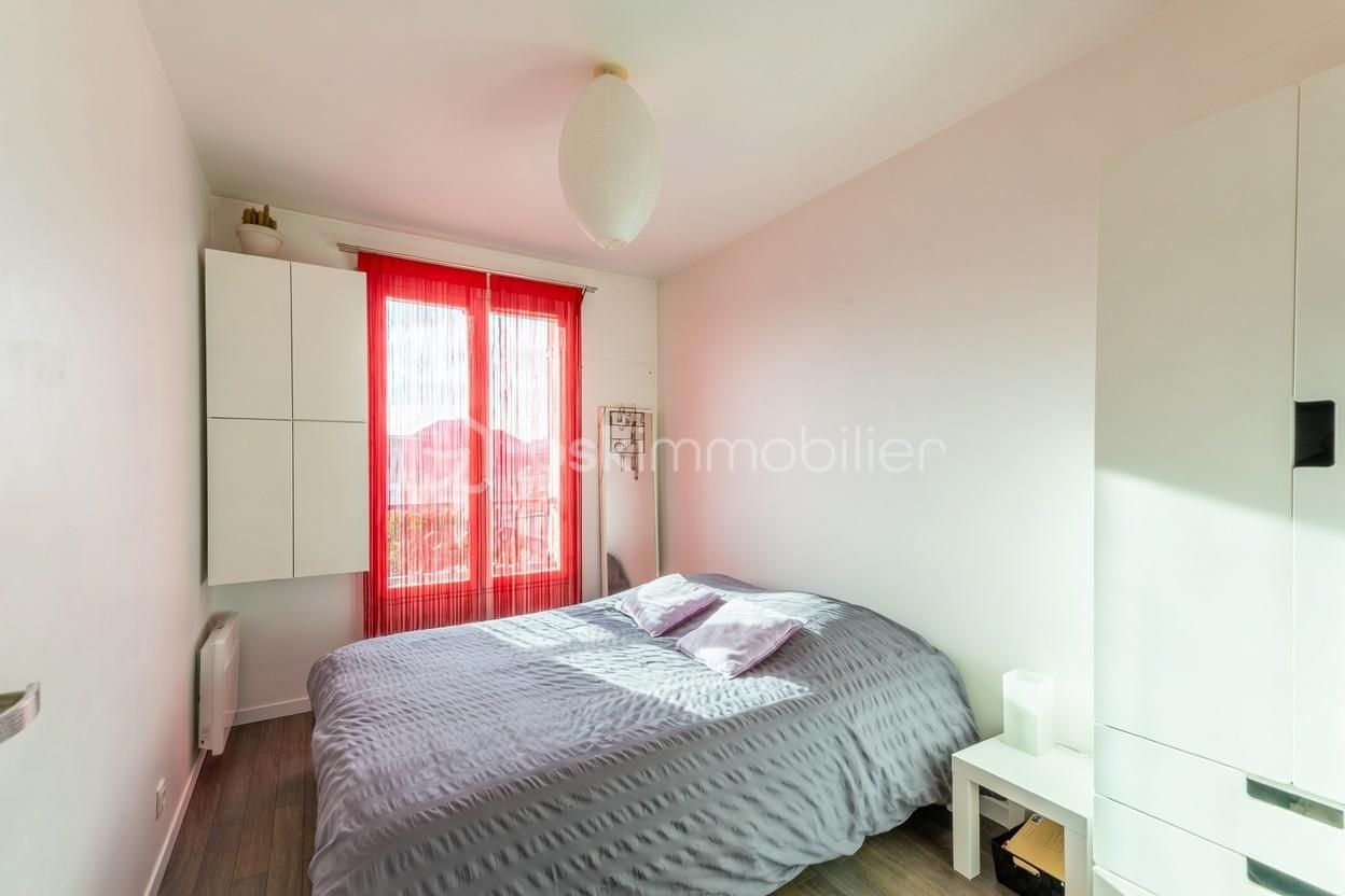 Maison de 97 m² - grok-image-retirer logo keymex-19f38af4-87b8-418e-ac33-add5cb94eac0-image-edit-0_0.png