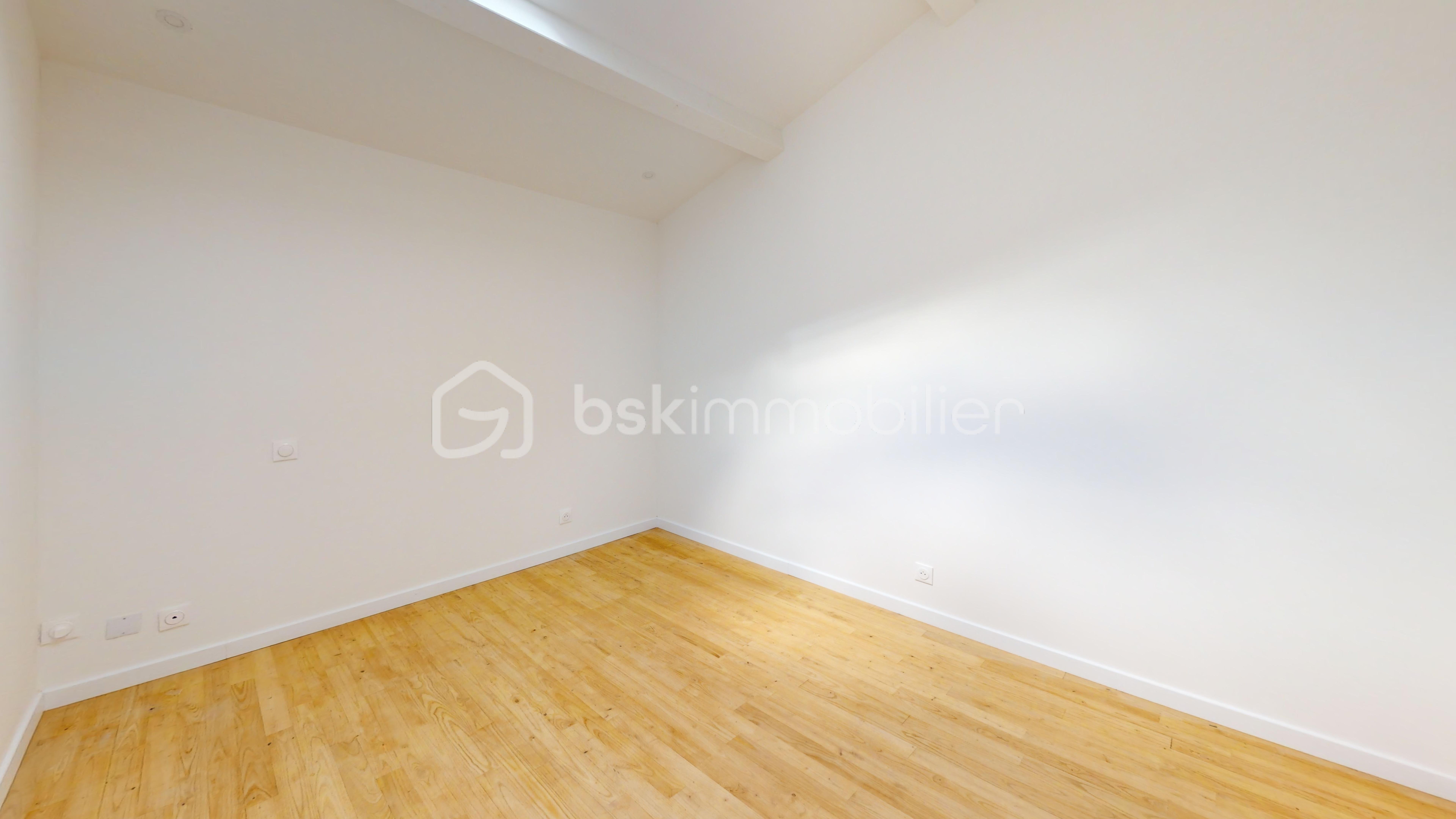 Maison de 118 m² - 5-bis-impasse-Ferrand--Bedroom.jpg
