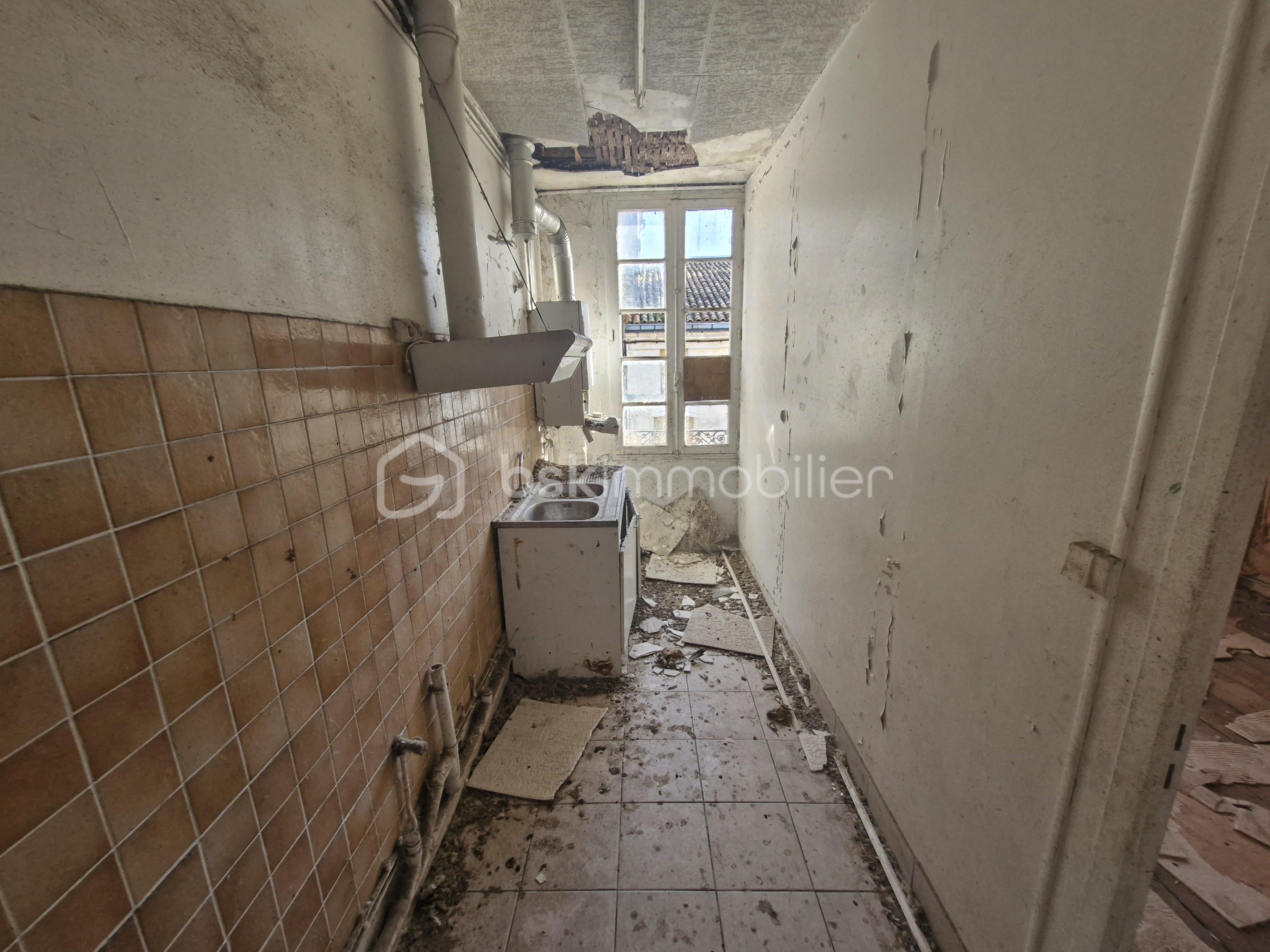 Immeuble commercial de 196 m² - 20241031_153605.jpg
