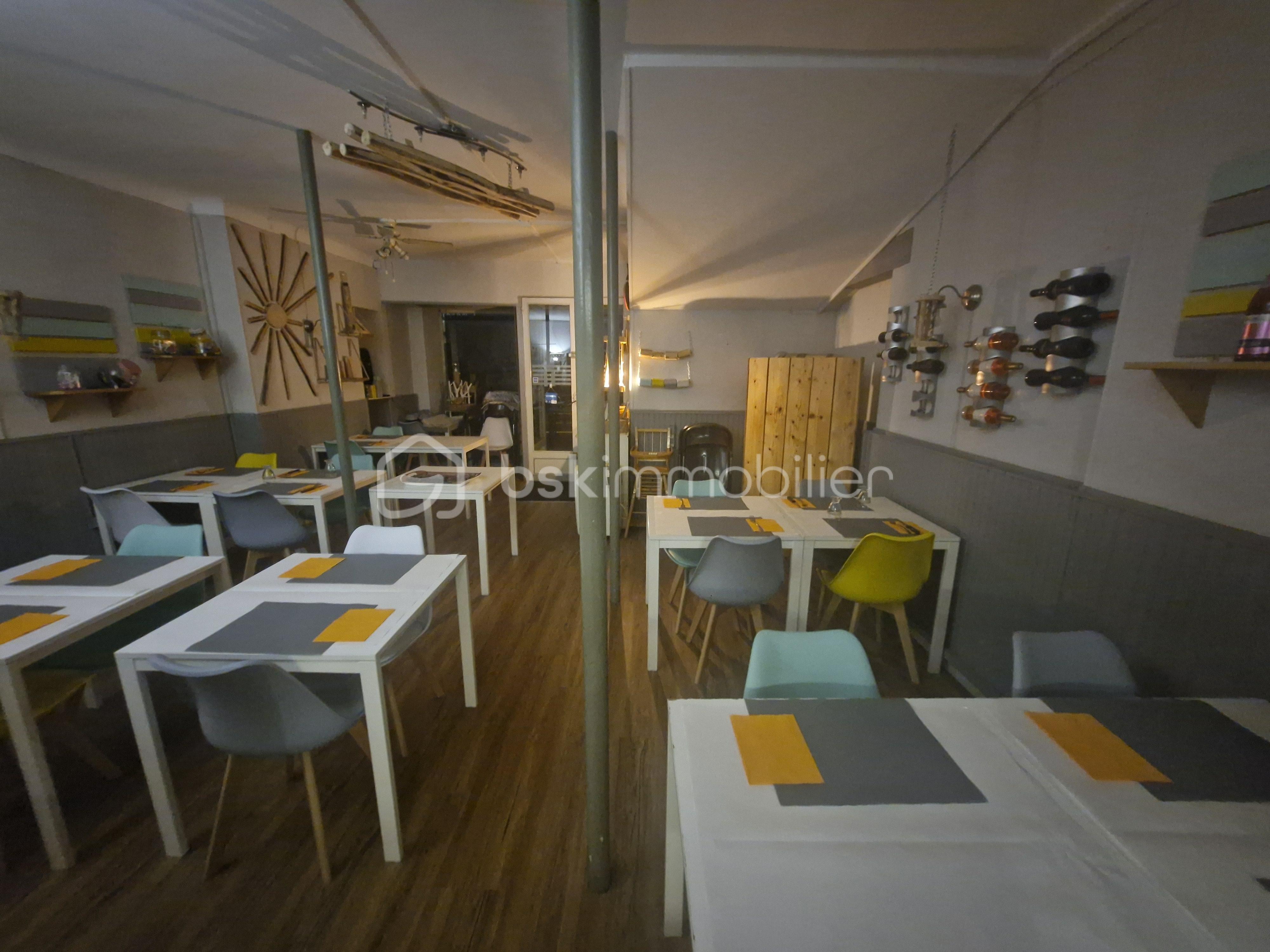 Immeuble commercial de 196 m² - 20241104_183257.jpg