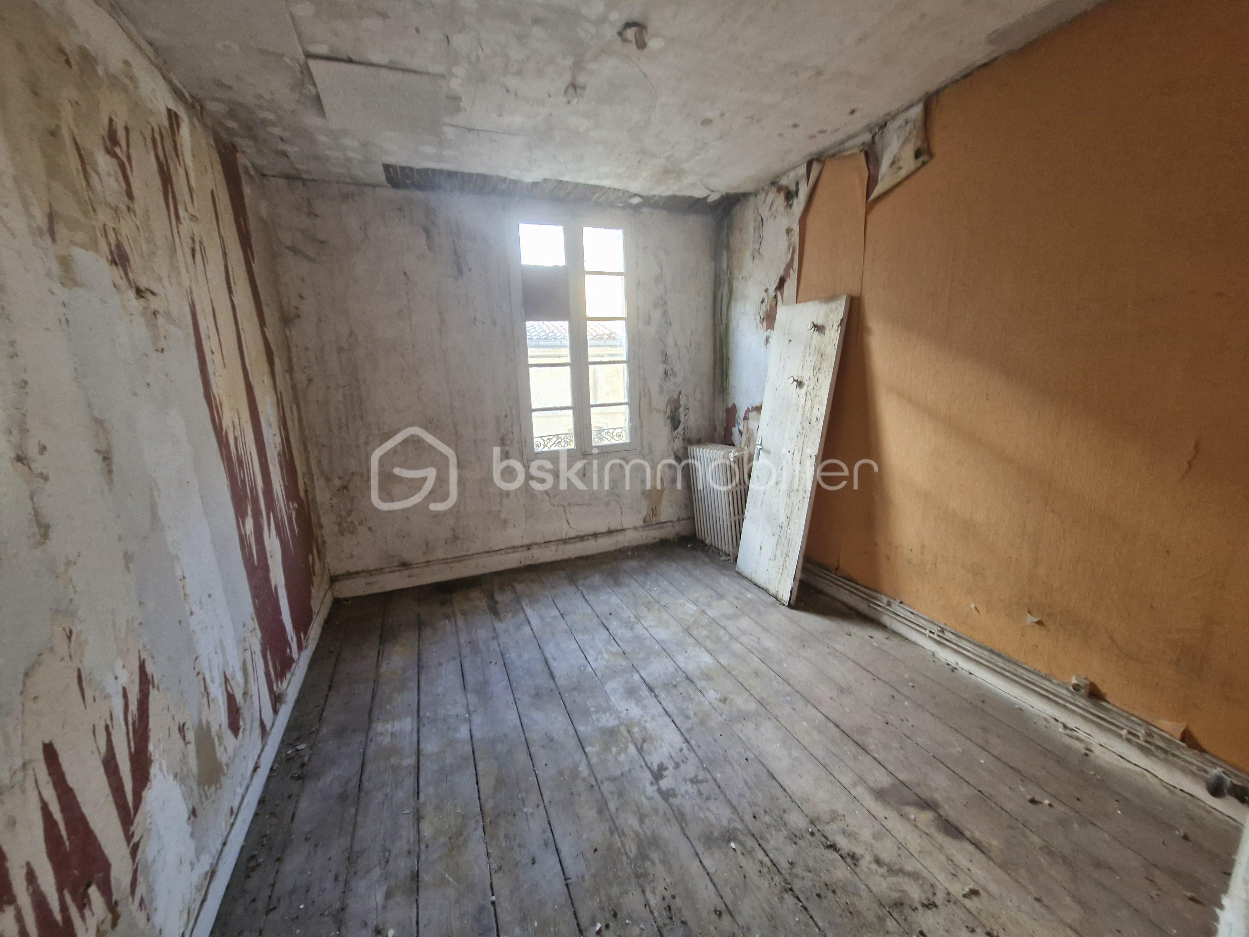 Immeuble commercial de 196 m² - 20251107_100005.jpg