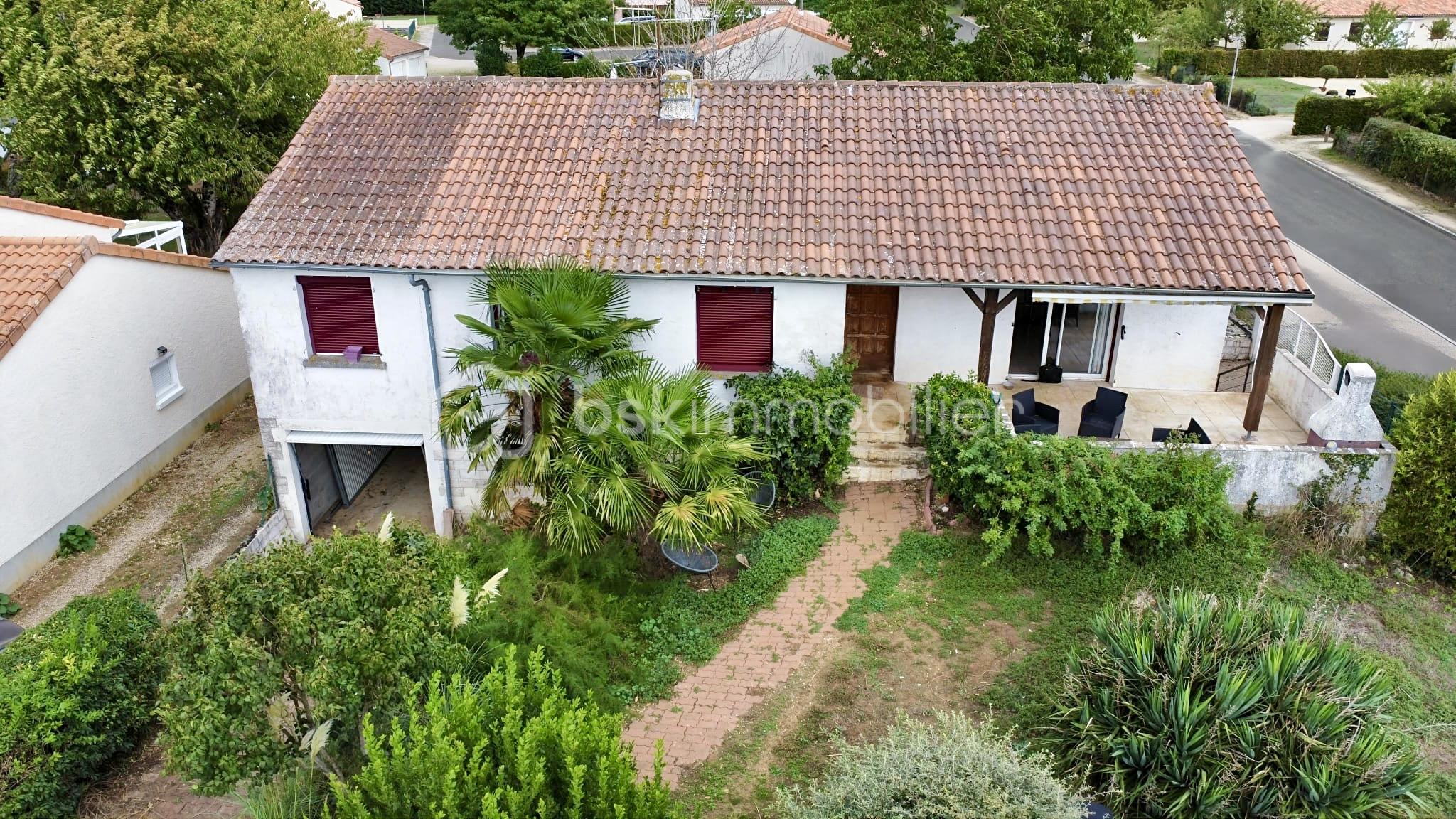 Maison 4 pièces 113 m² · à La Villedieu-du-Clain · 113 m² · 204 000 €