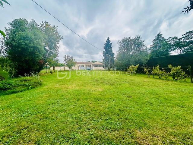 Lotissement de 1 041 m² - terrain ST BRIS.jpg