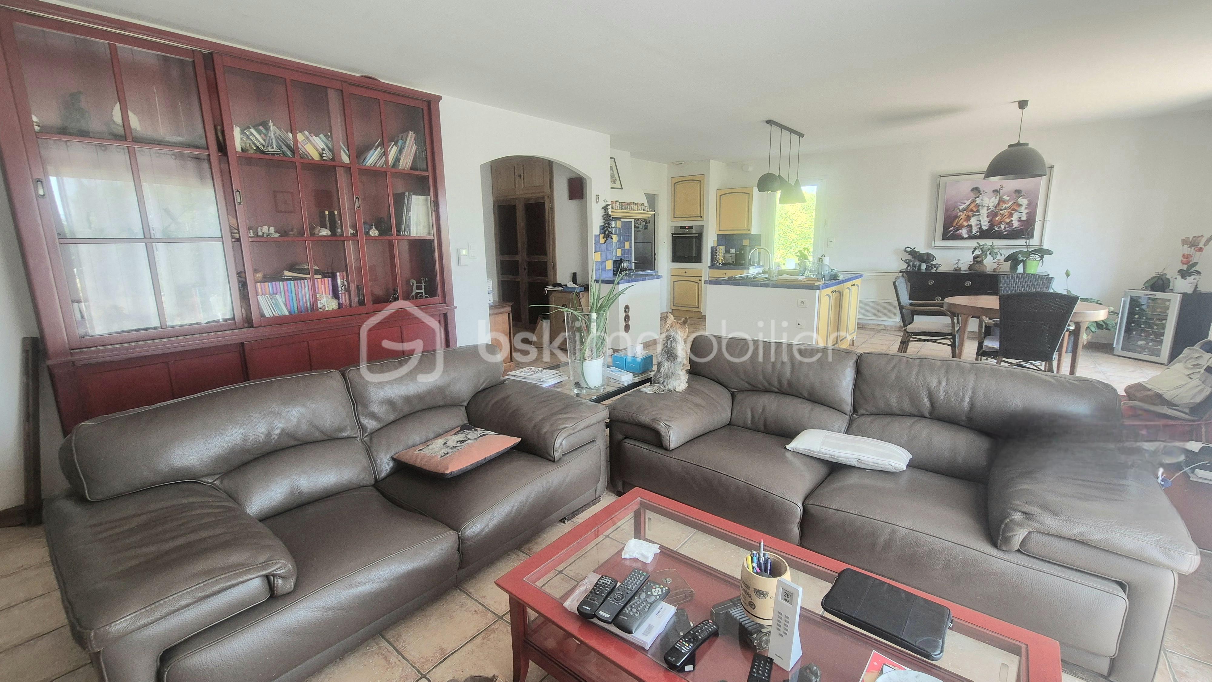 Maison de 252 m² - 20250821_161902.jpg