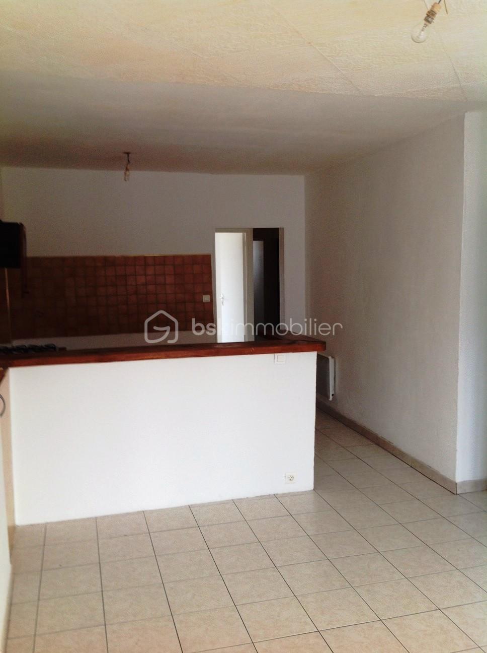 Triplex de 68,40 m² - Appart Salon cuisine.jpg