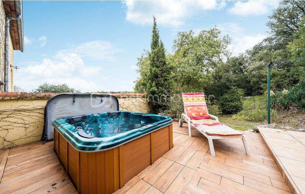 Maison de 147 m² - flg827_outdoor_01.jpg