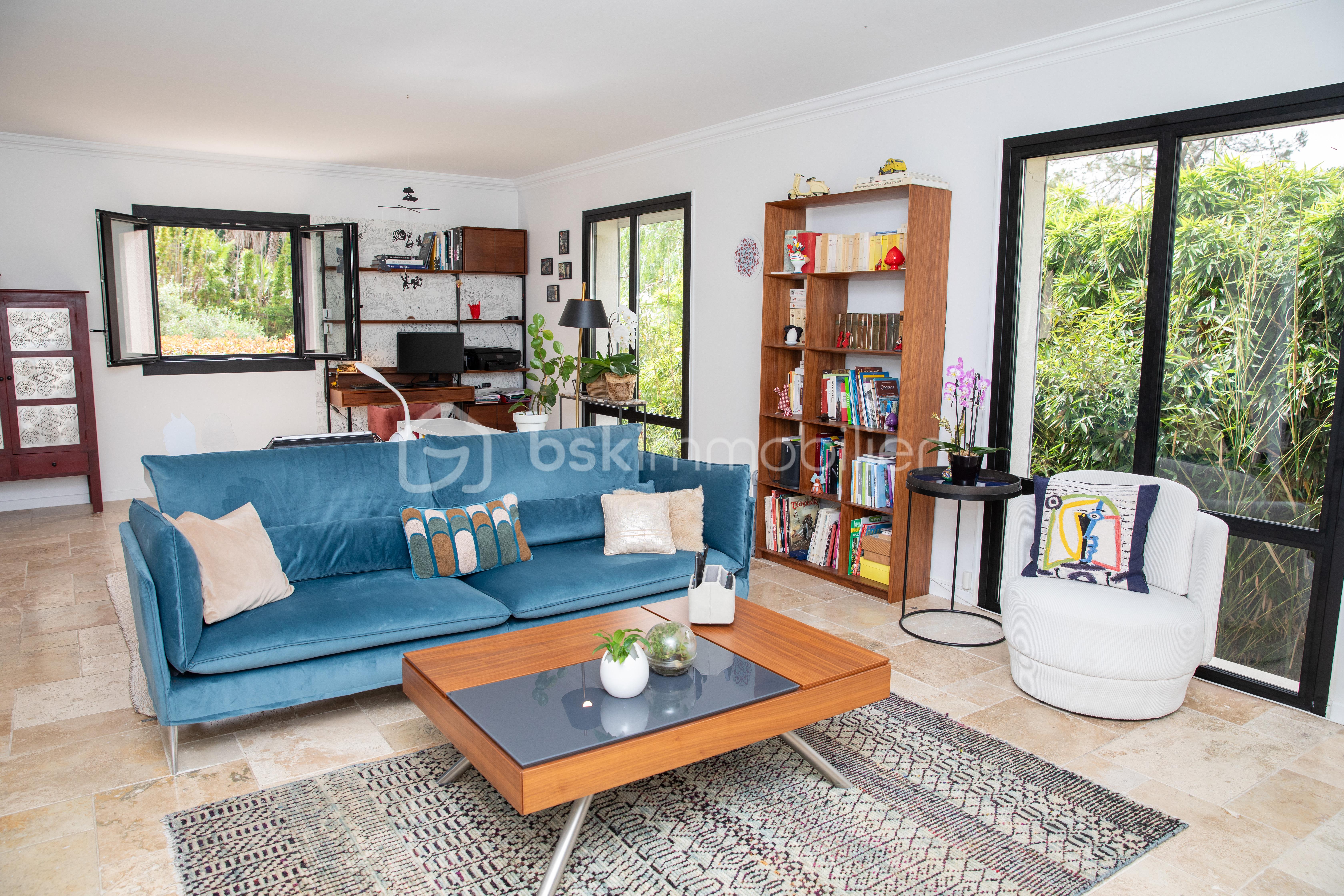 Maison de 262 m² - BUREAU & SALON 2.jpg