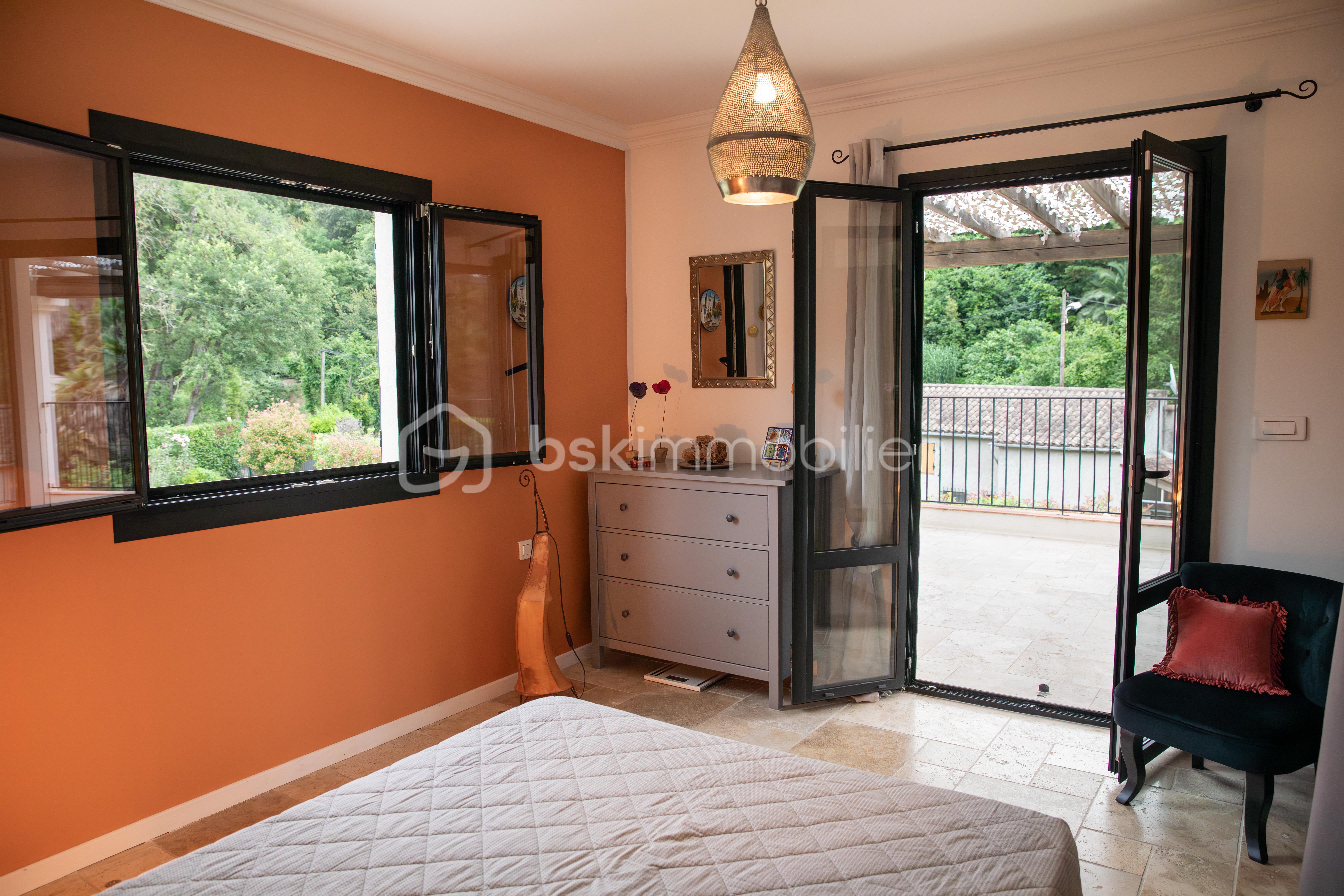 Maison de 262 m² - ETAGE CH 1.jpg