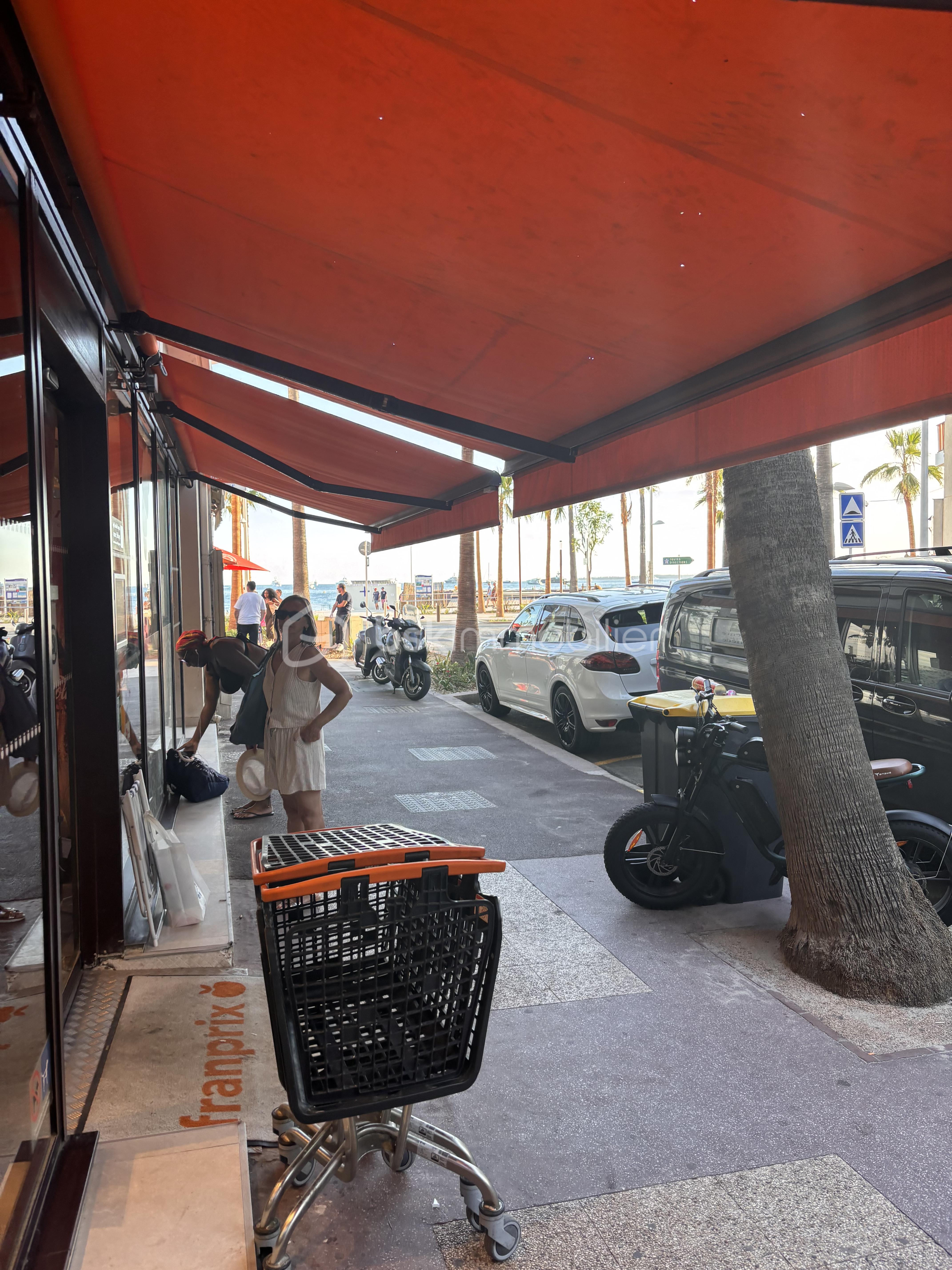 Fonds de commerce - IMG_9375.jpeg