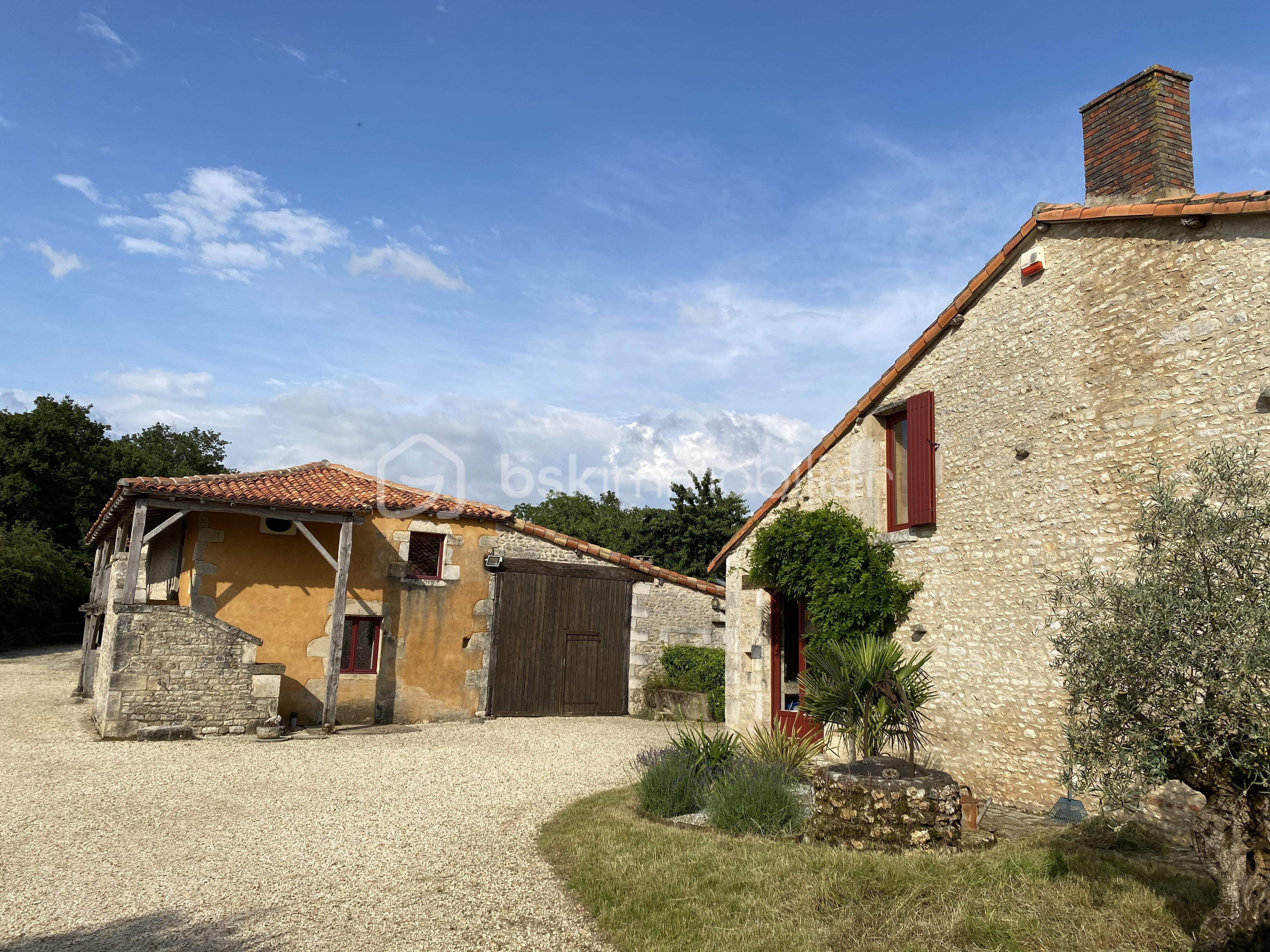 Maison 10 pièces 248 m² · à Taizé-Aizie · 248 m² · 289 000 €
