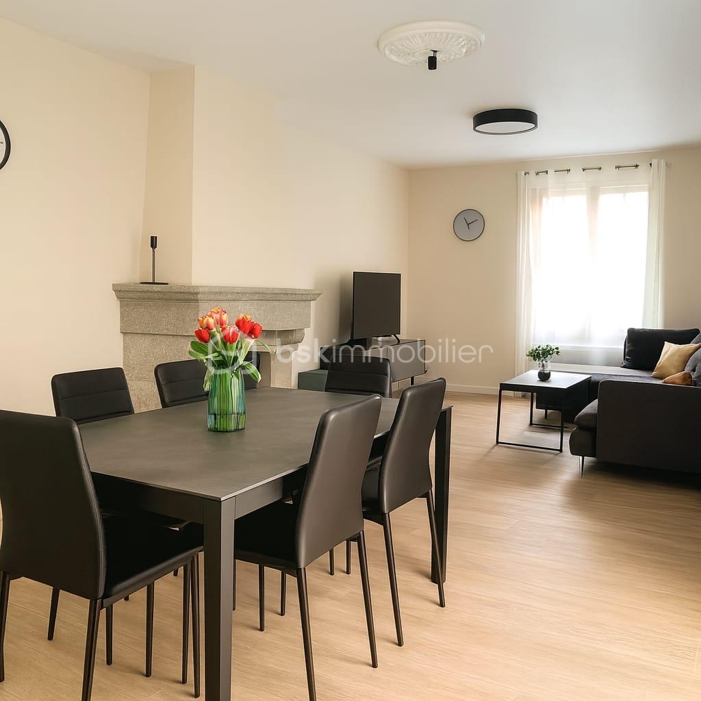 Maison de 128 m² - SALLE A MANGER ET SALON MODIFIER IA.jpg