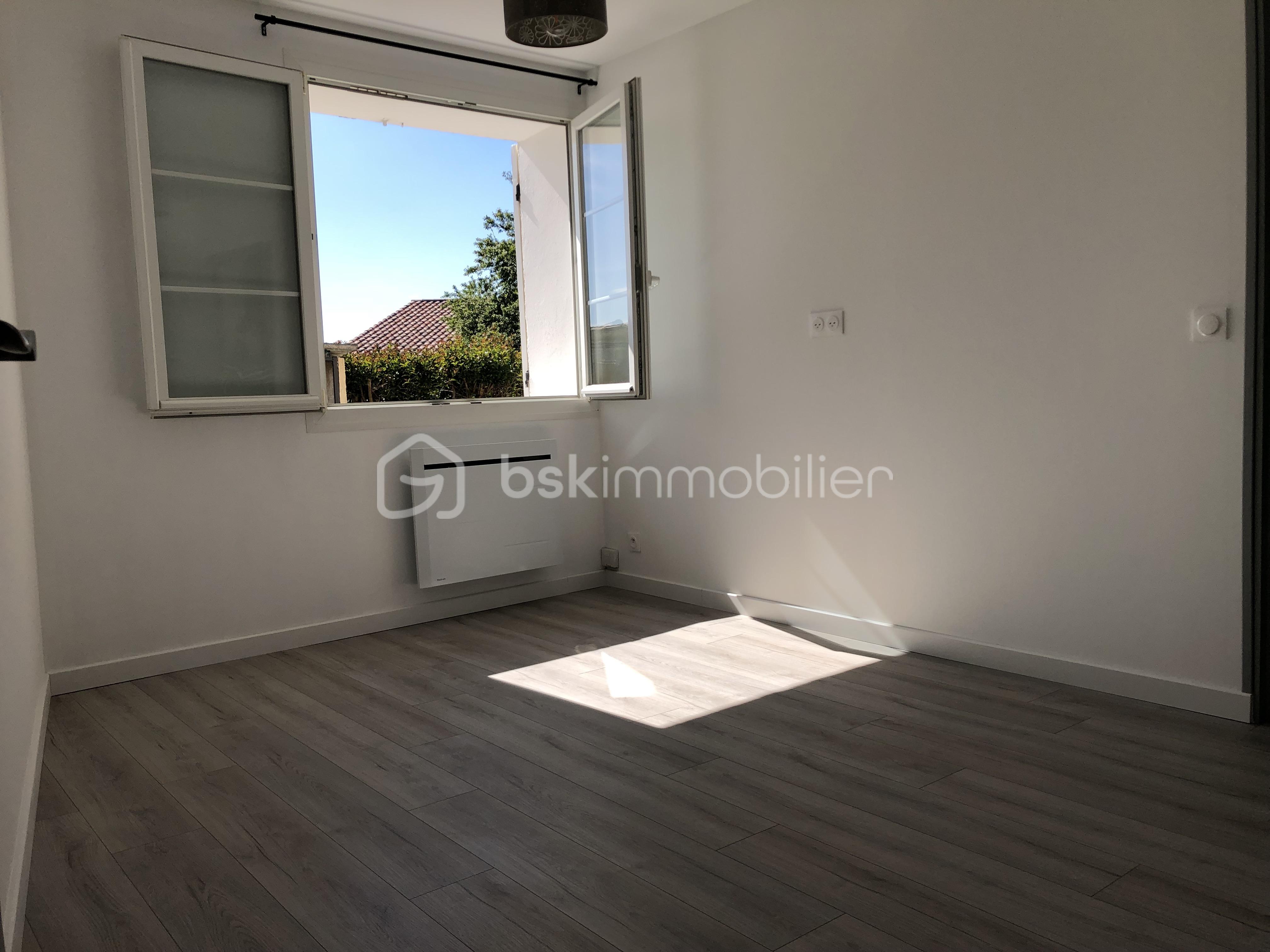 Maison traditionnelle de 40 m² - Chambre 2  : Grans.JPG