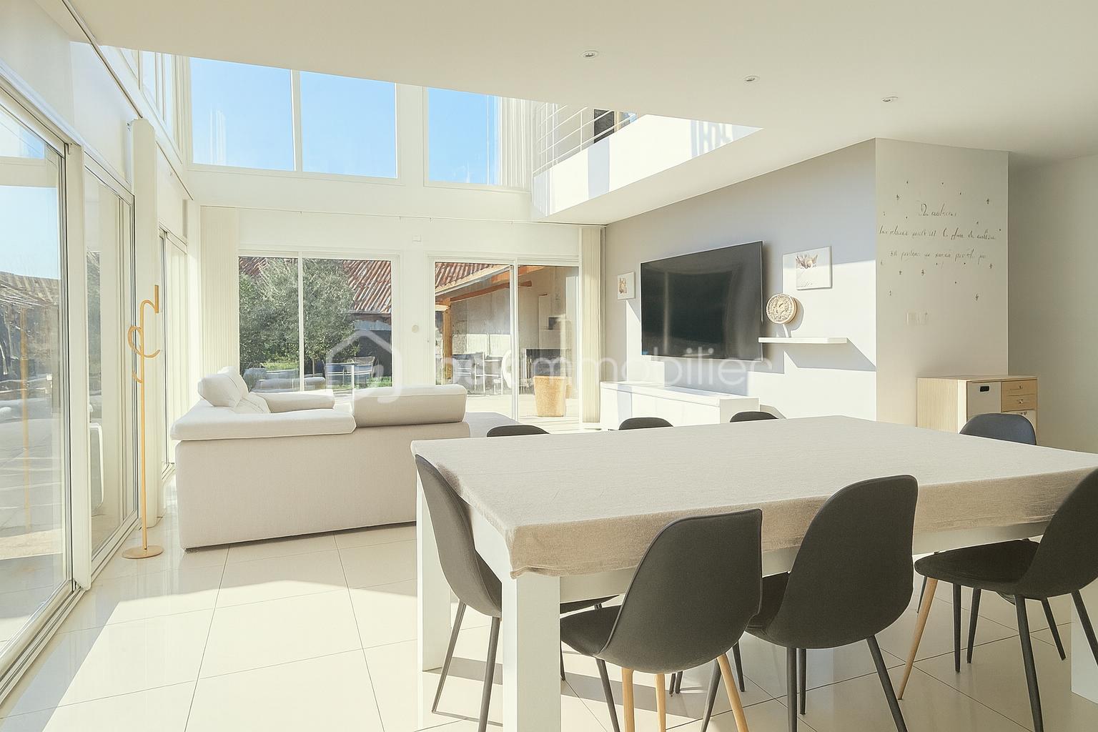 Maison de 166 m² - db400258-56df-49a0-8354-16361c9c3b45.png