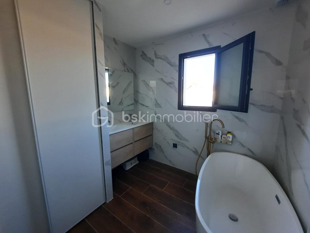 Maison de 133 m² - sdb.jpeg