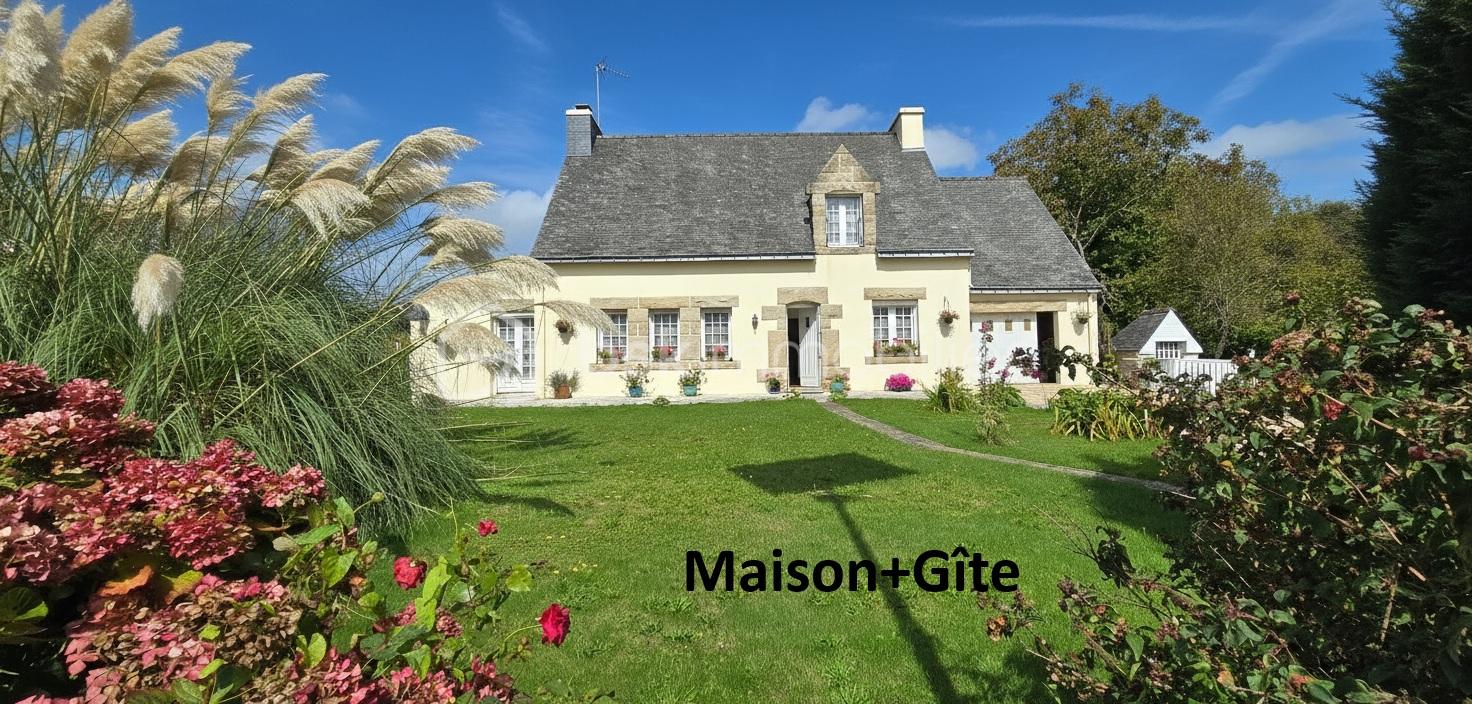 Maison de 244 m² - generated_2025-09-17T10_26_14.092.jpg