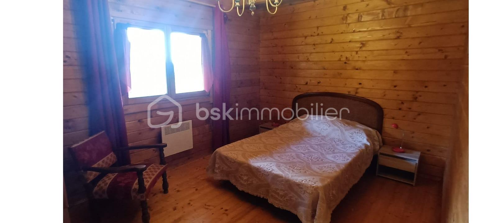 Chalet de 200 m² - CHAMBRE SIMPLE FAUTEUIL MODIF.jpg