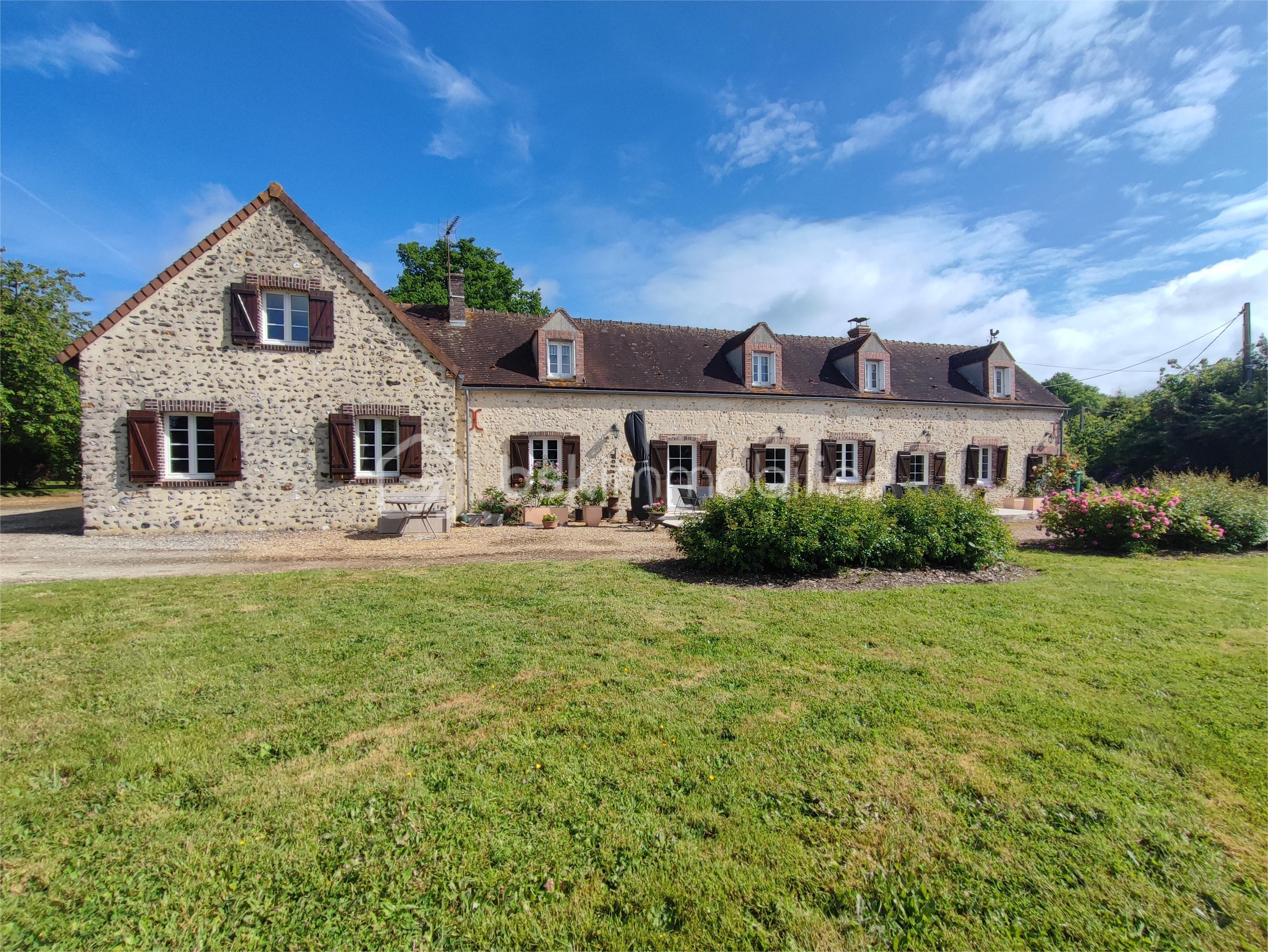 Maison longere de 290 m² - 1748273948335.jpg