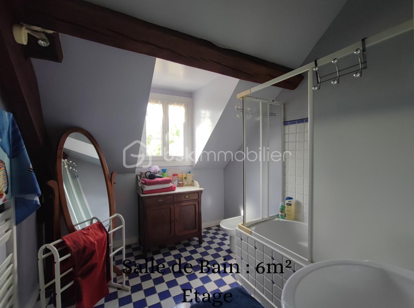 Maison longere de 290 m² - SALON.jpg