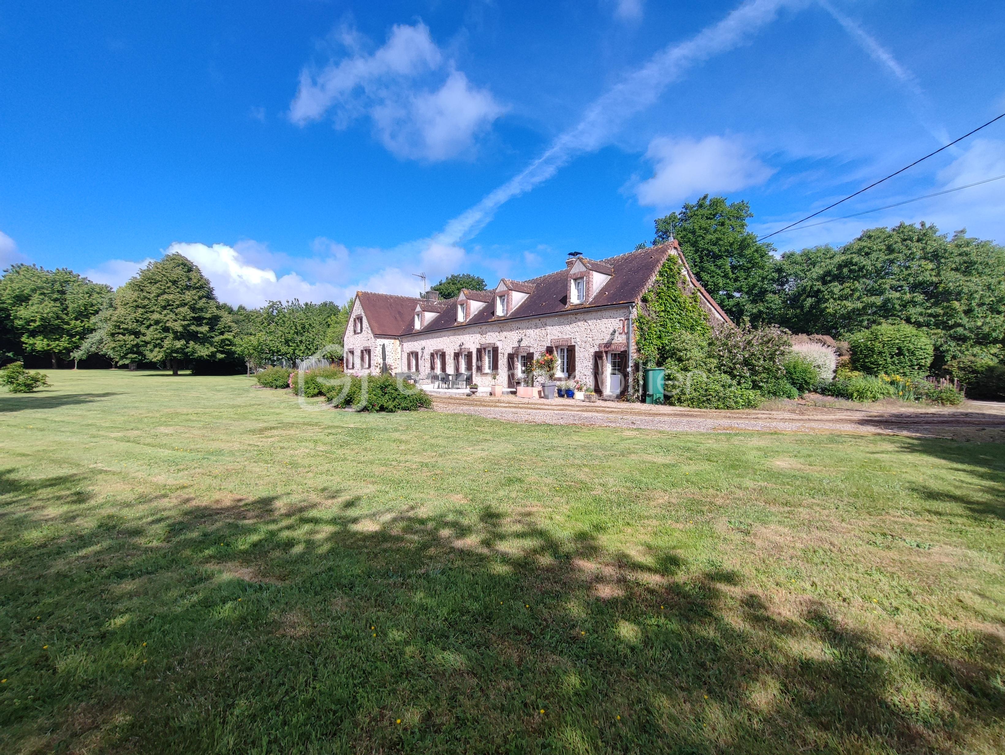 Maison longere de 290 m² - 1748273948271.jpg