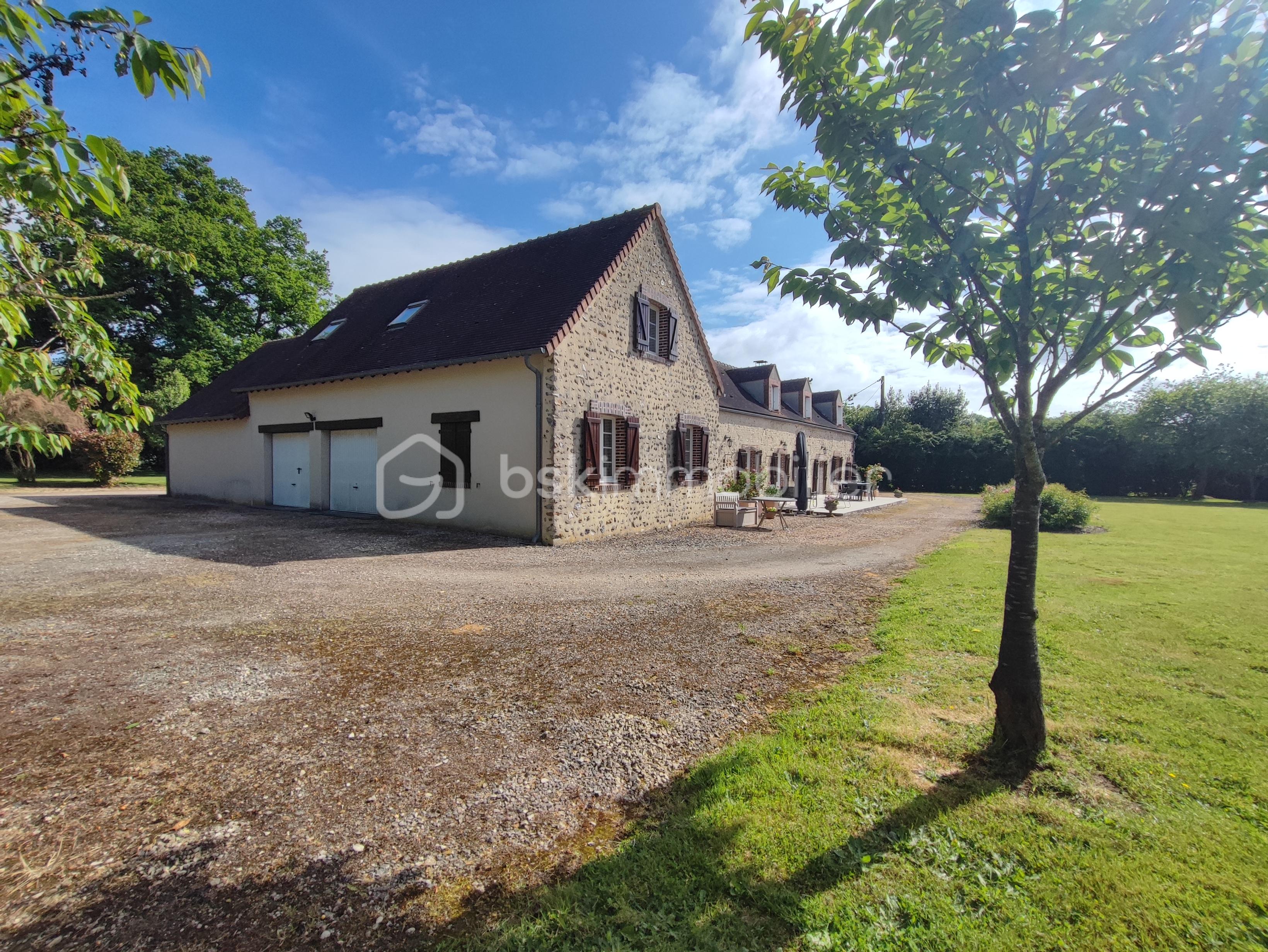 Maison longere de 290 m² - 1748273948325.jpg