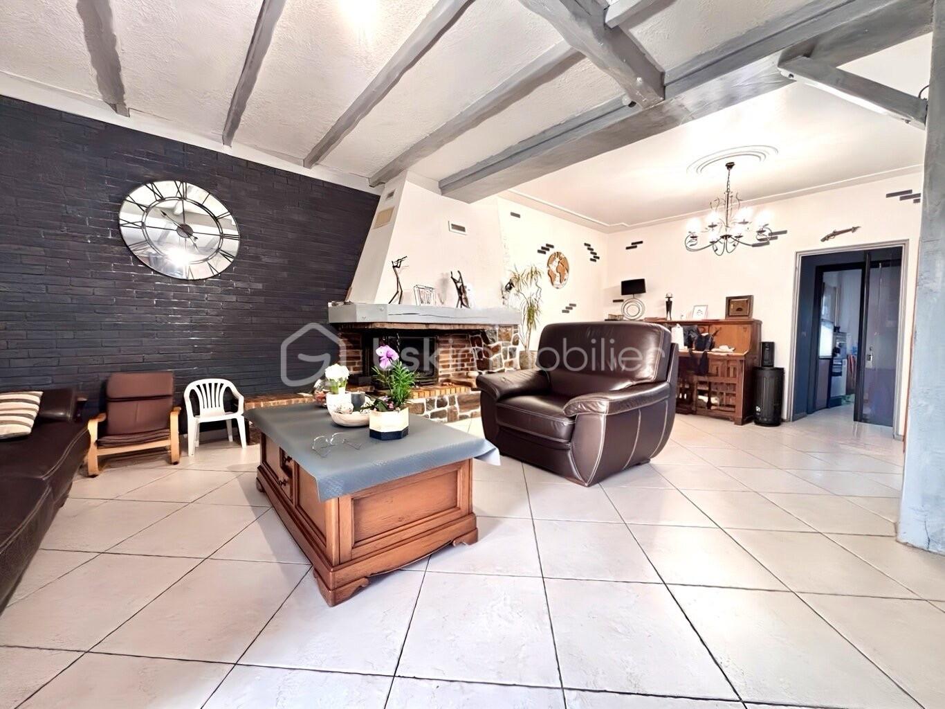 Maison de ville de 126 m² - ef5b86fd-1d8d-4eda-80c4-45c74ad7a433.jpg