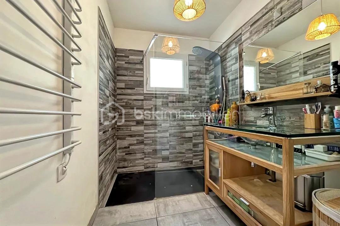 Villa de 90 m² - hoqi-fb5e204debc8415594d9c3e74a759e00.JPG