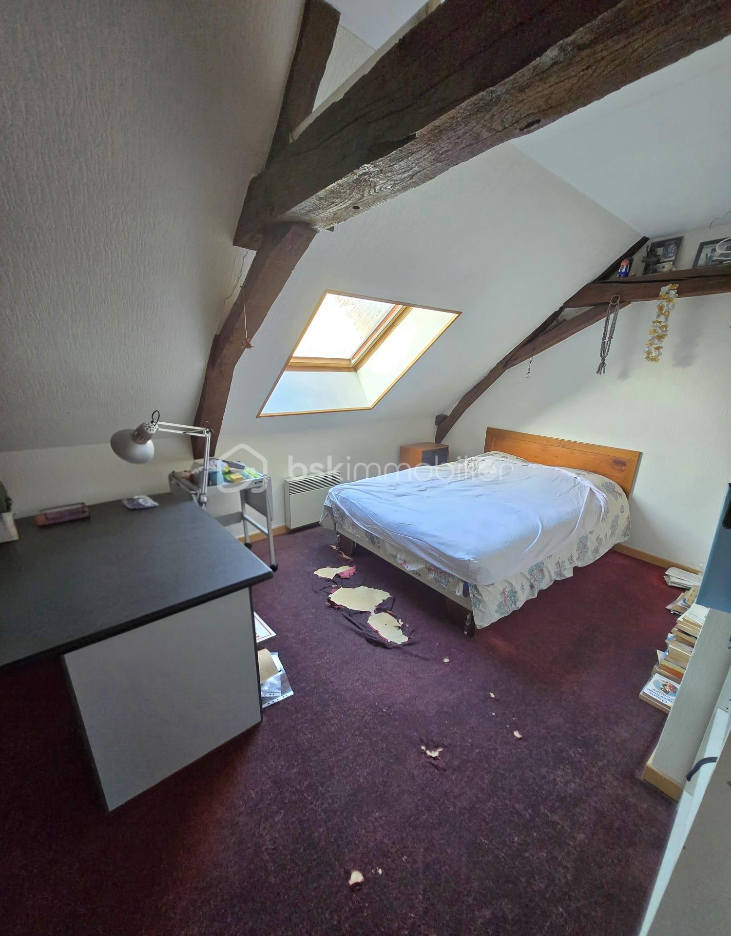 Maison en pierre de 195 m² - IMG-20251015-WA0007.jpg