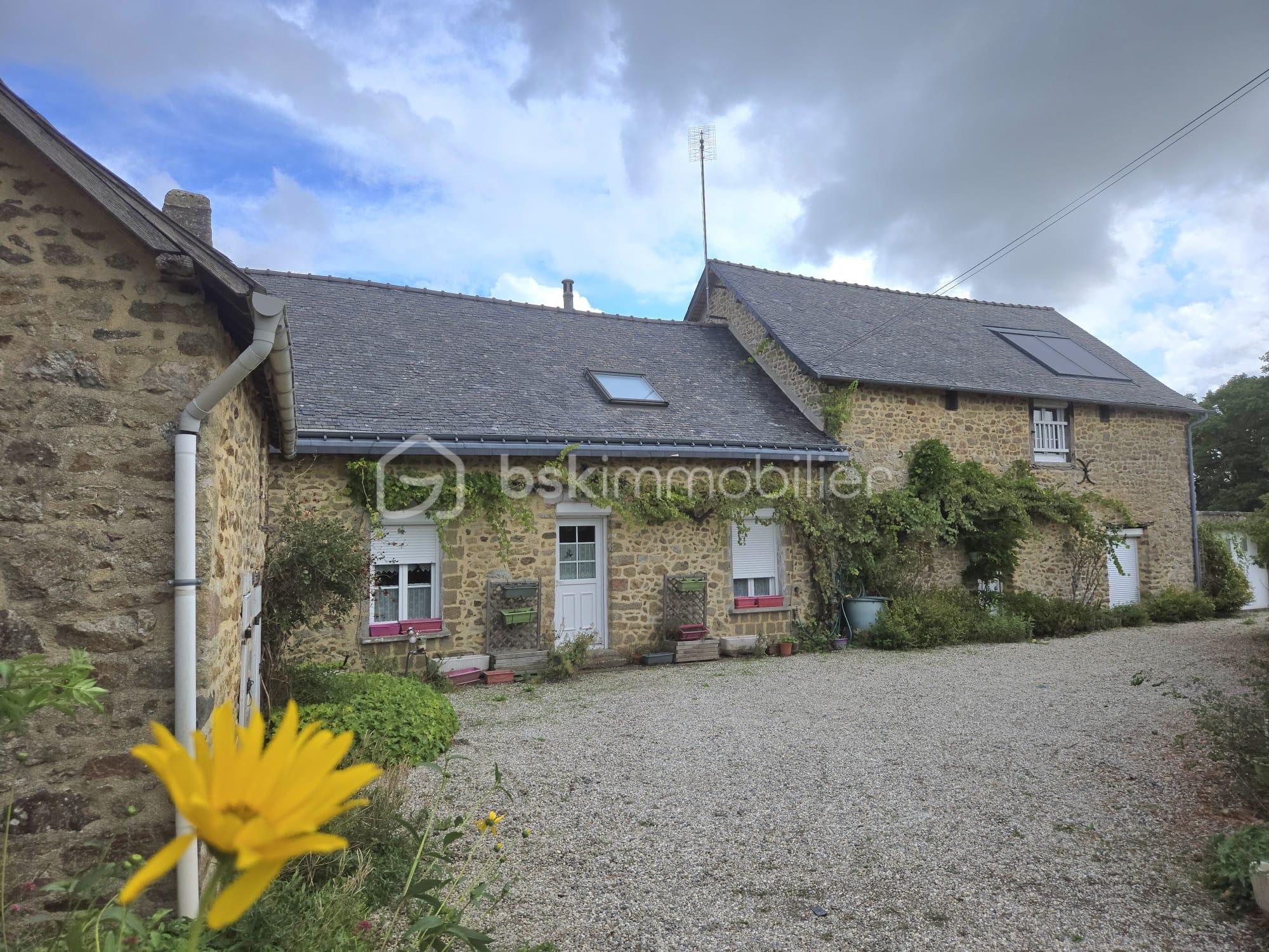 Maison en pierre de 195 m² - IMG-20251015-WA0029.jpg