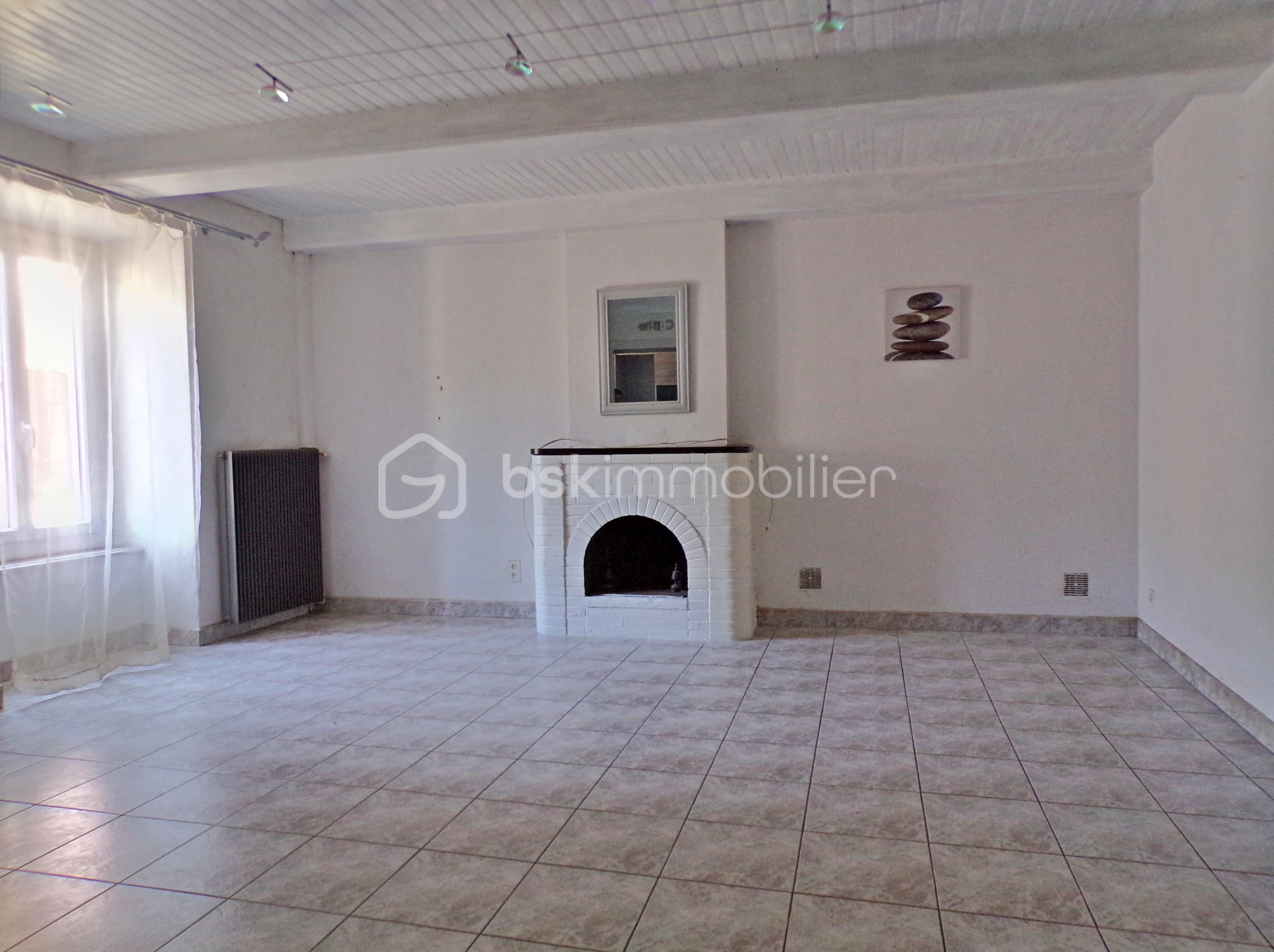 Maison de village de 119 m² - Salon.JPG
