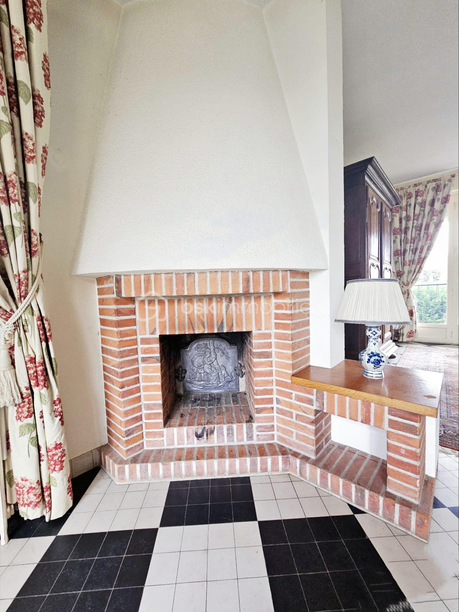 Maison de 94 m² - cheminée.jpeg