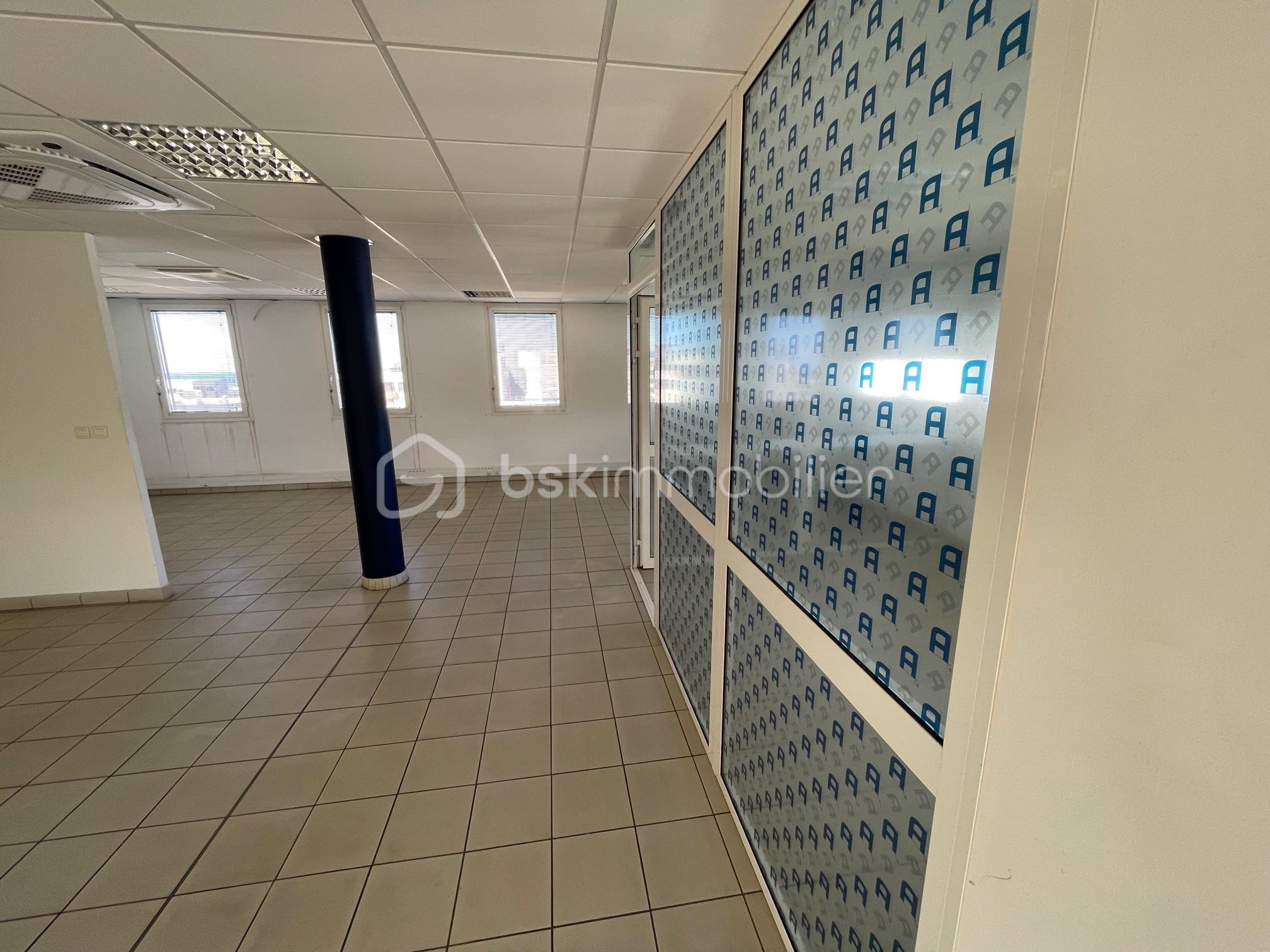 Bureau de 98 m² - IMG_0082.jpg