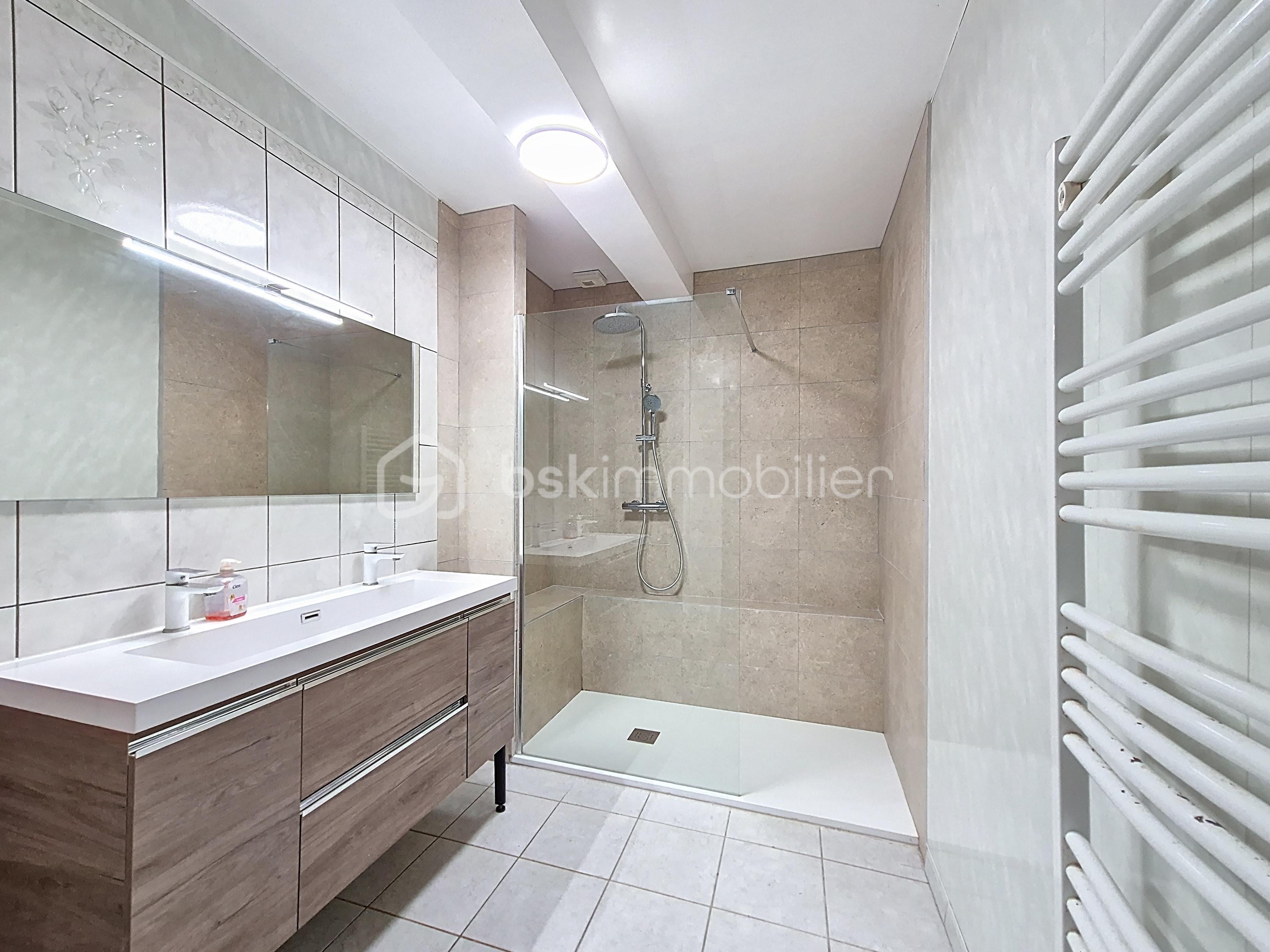 Maison de 195 m² - 00001 (1).jpg