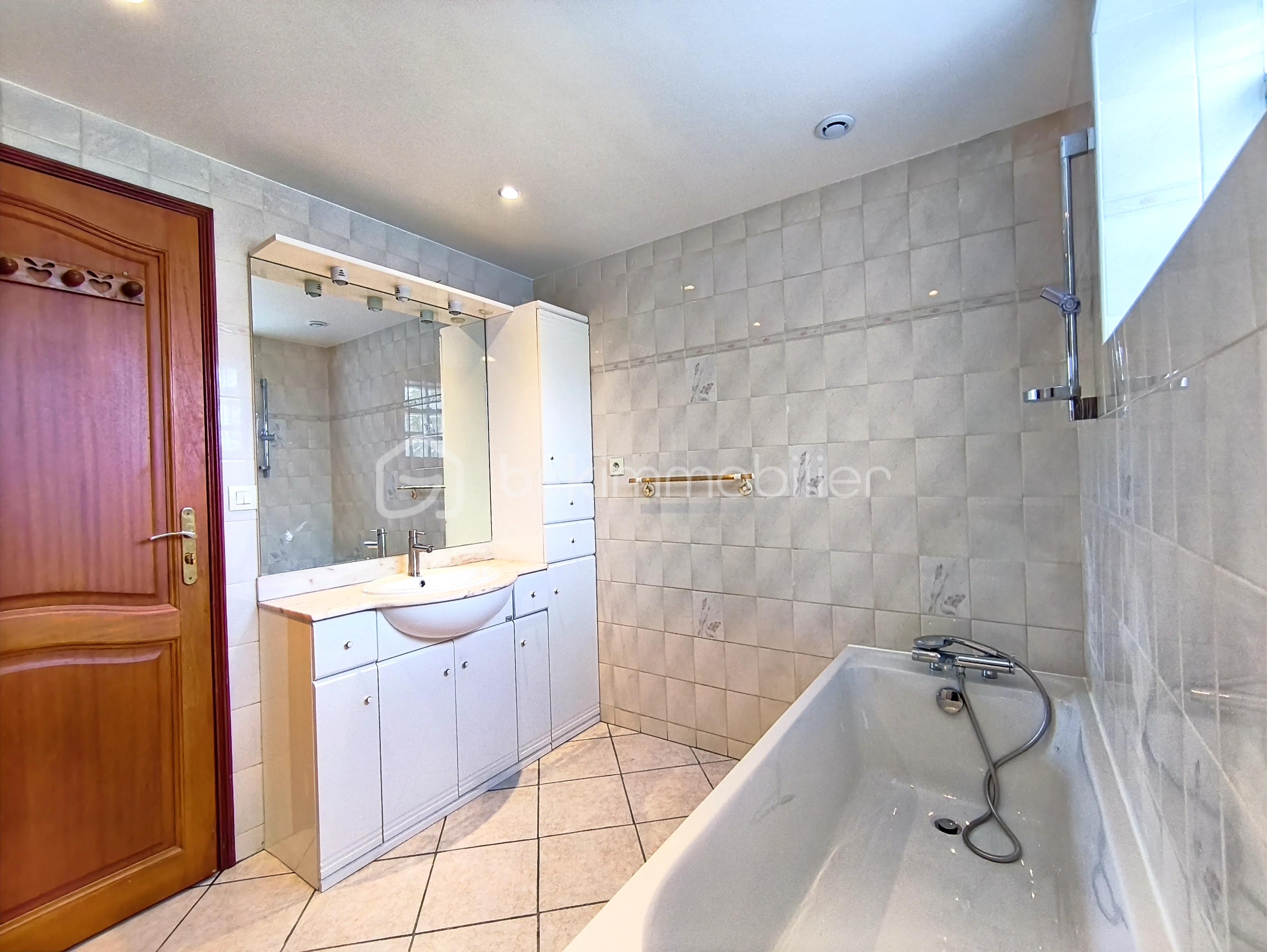 SALLE BAIN 22.jpg