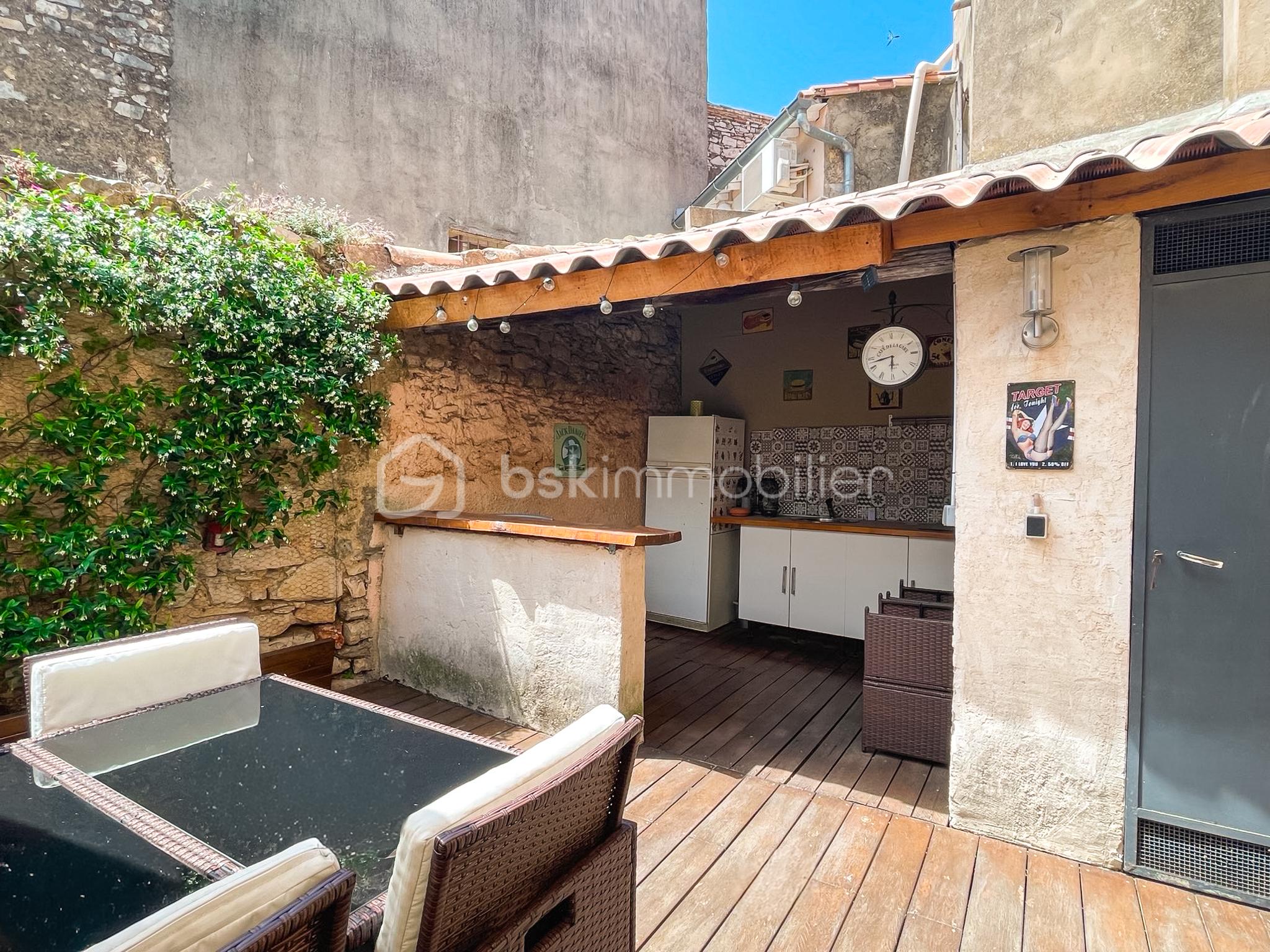 appartement-t4-cournonterral-cour-privee-cuisine-ete-02B.jpg