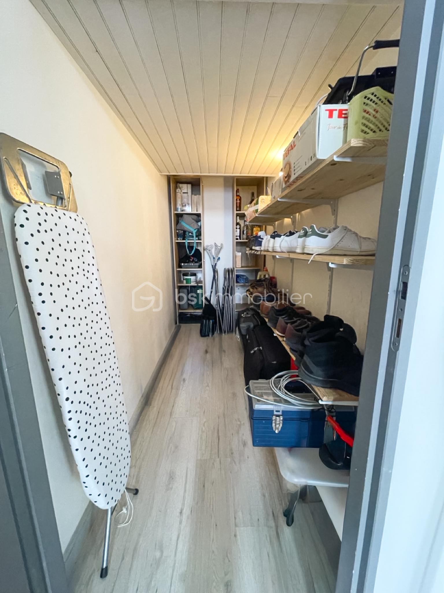 appartement-t4-cournonterral-rangement-entree-18.jpg
