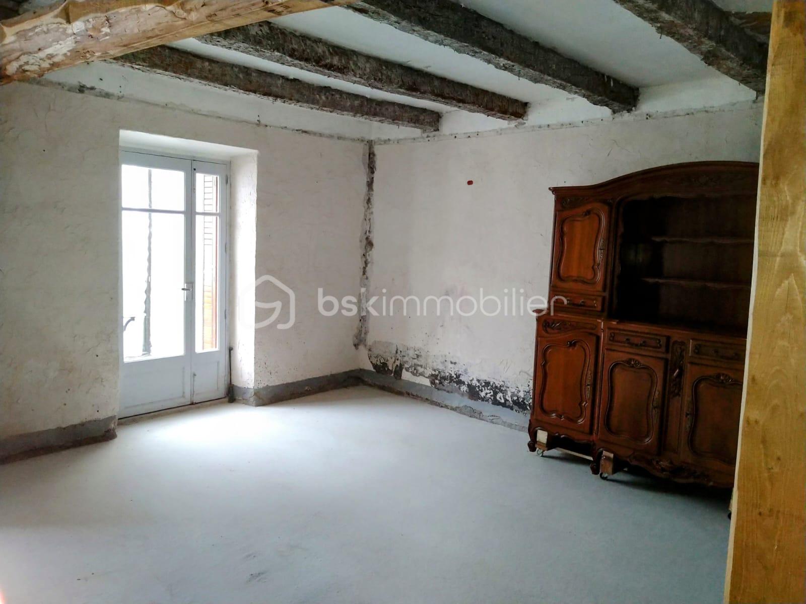 Maison ancienne de 140 m² - BRISBARE 3.jpg