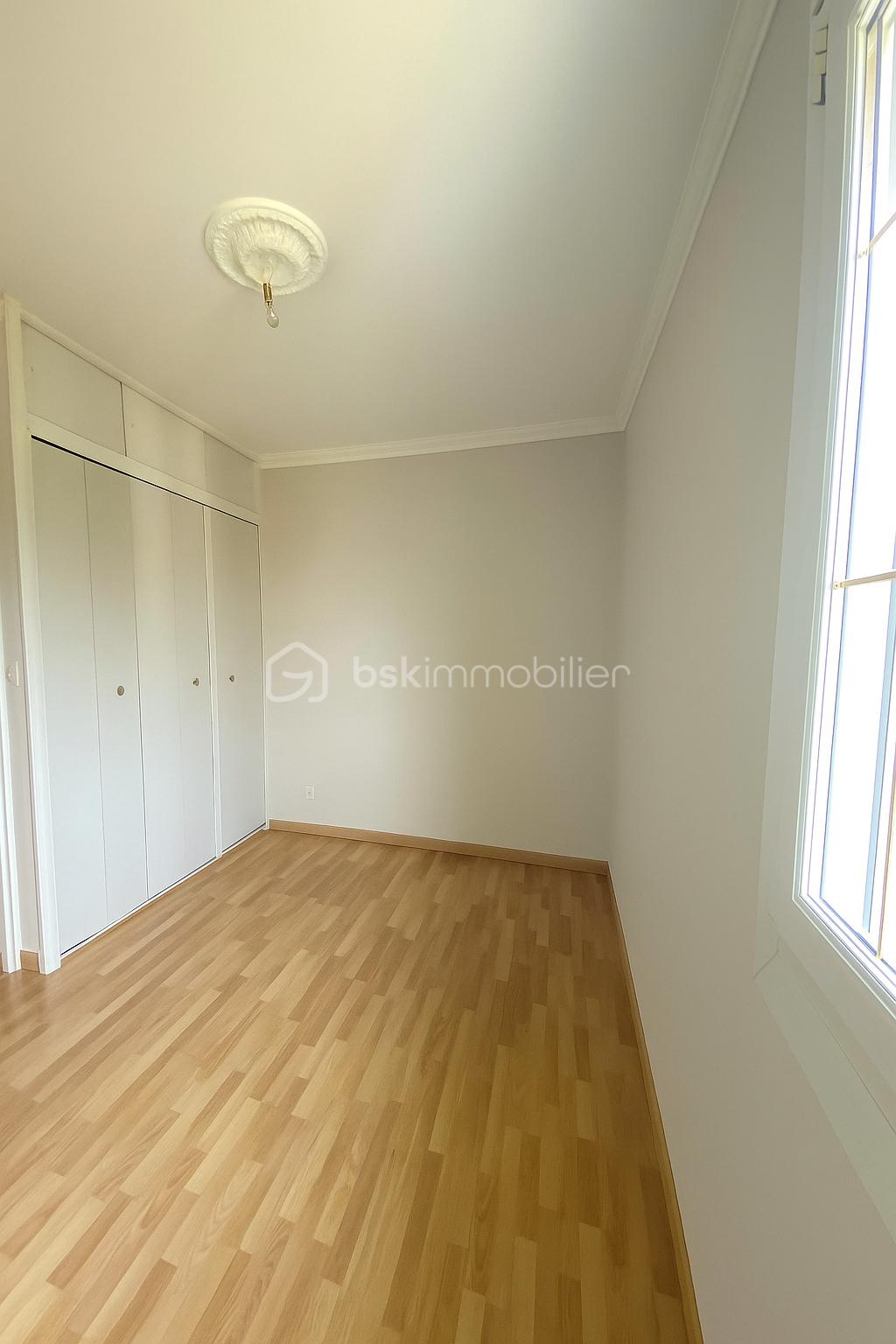 Maison traditionnelle de 107 m² - ChatGPT Image 14 nov. 2025, 11_53_58.png