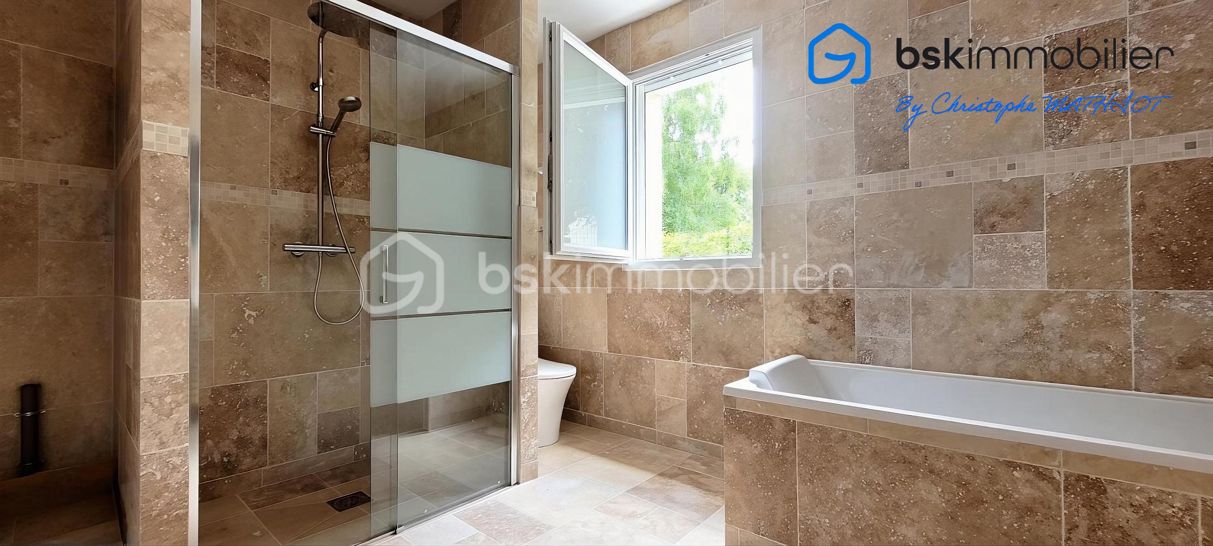 Maison de 153 m² - UpscaleImage_9_20250626.jpeg