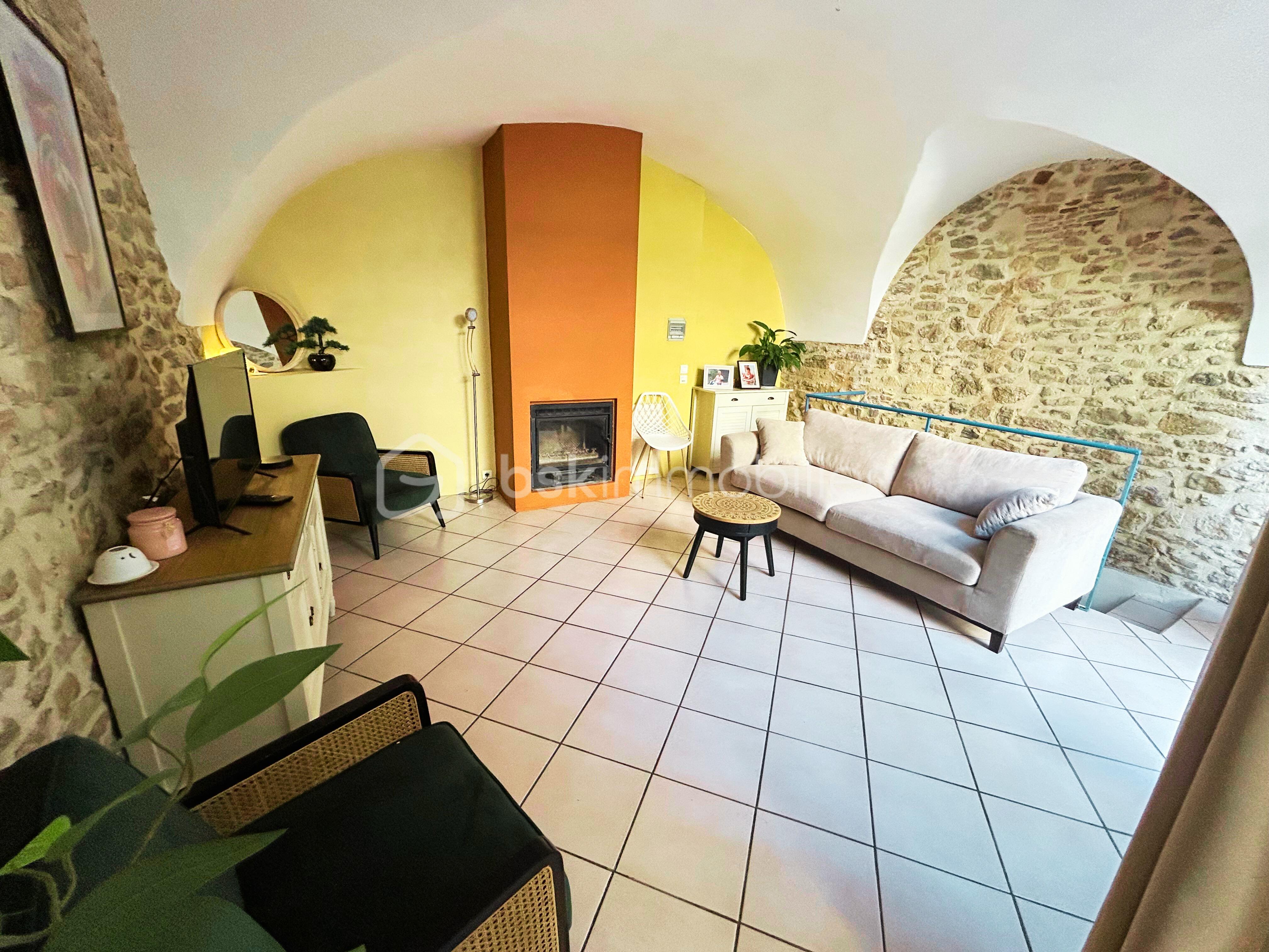 Maison de ville de 108 m² - f65d6621-e5c4-4d96-a838-392e8c4b05a3.jpg