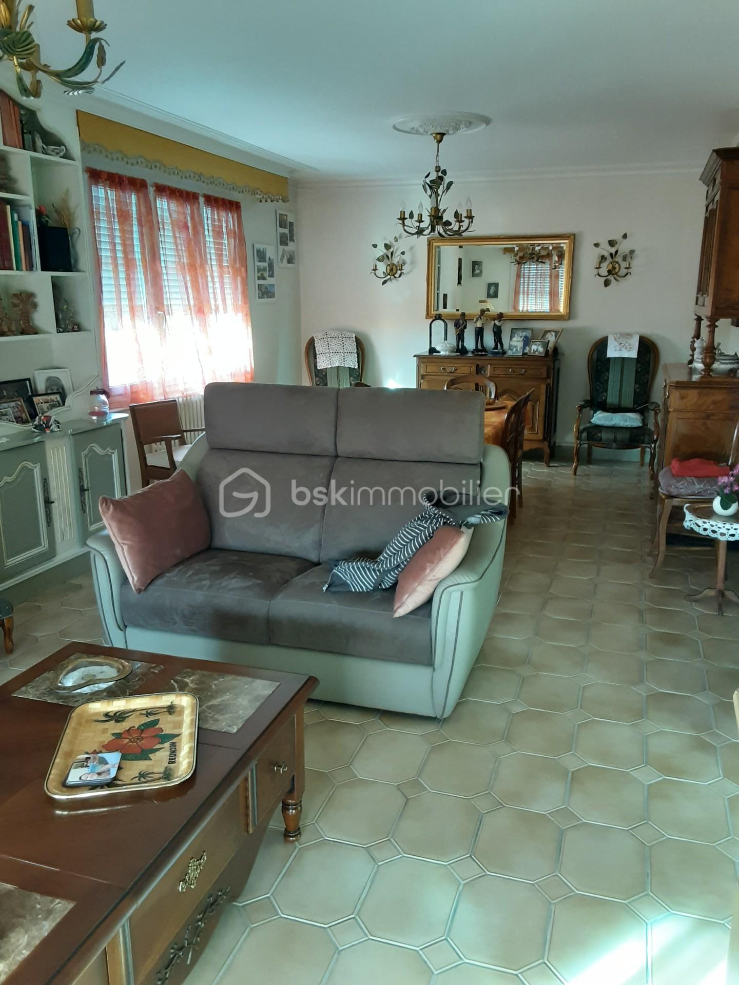 Maison traditionnelle de 124 m² - 6ac47c8b-54f2-4883-9224-91bbae1a7412.jpg