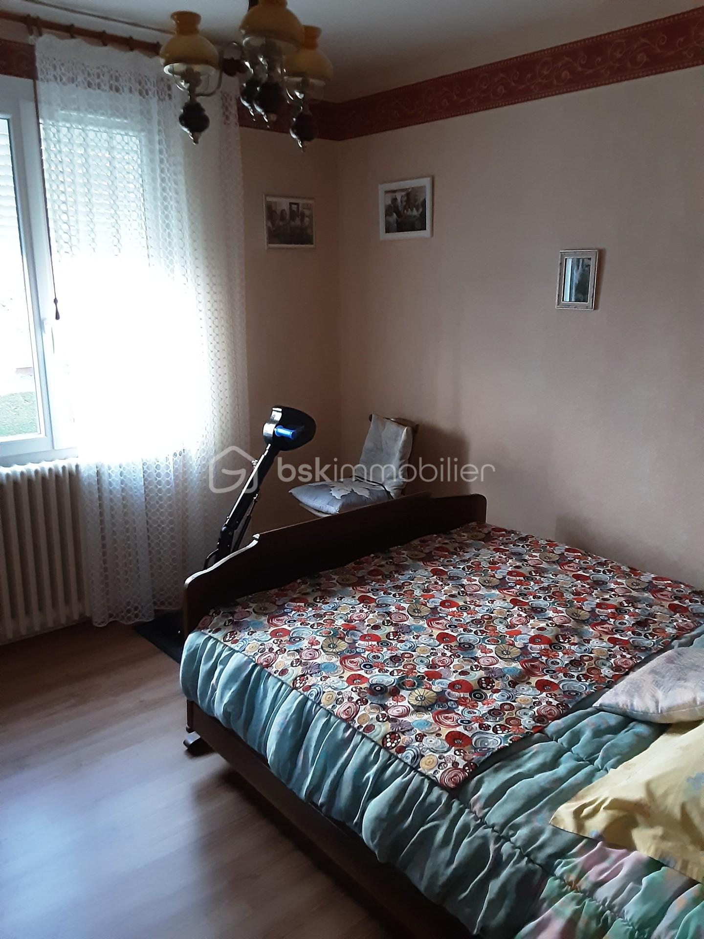 Maison traditionnelle de 124 m² - 60912f83-e33f-4b08-a0a7-8eca3ff7a27b.jpg