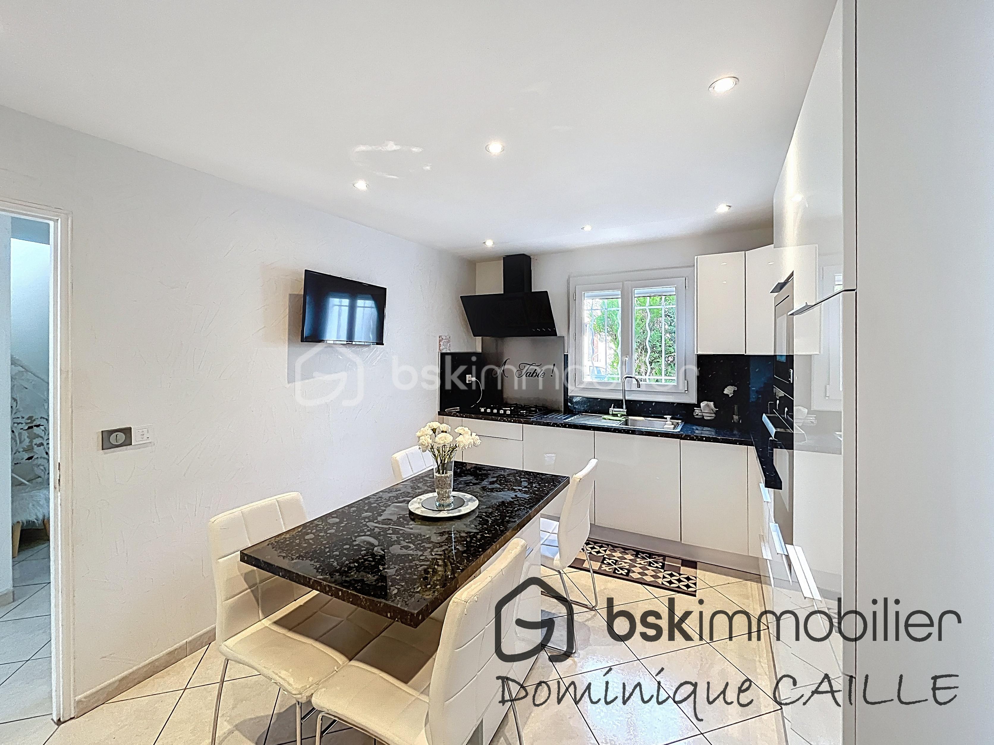 cuisine coté rue.jpg