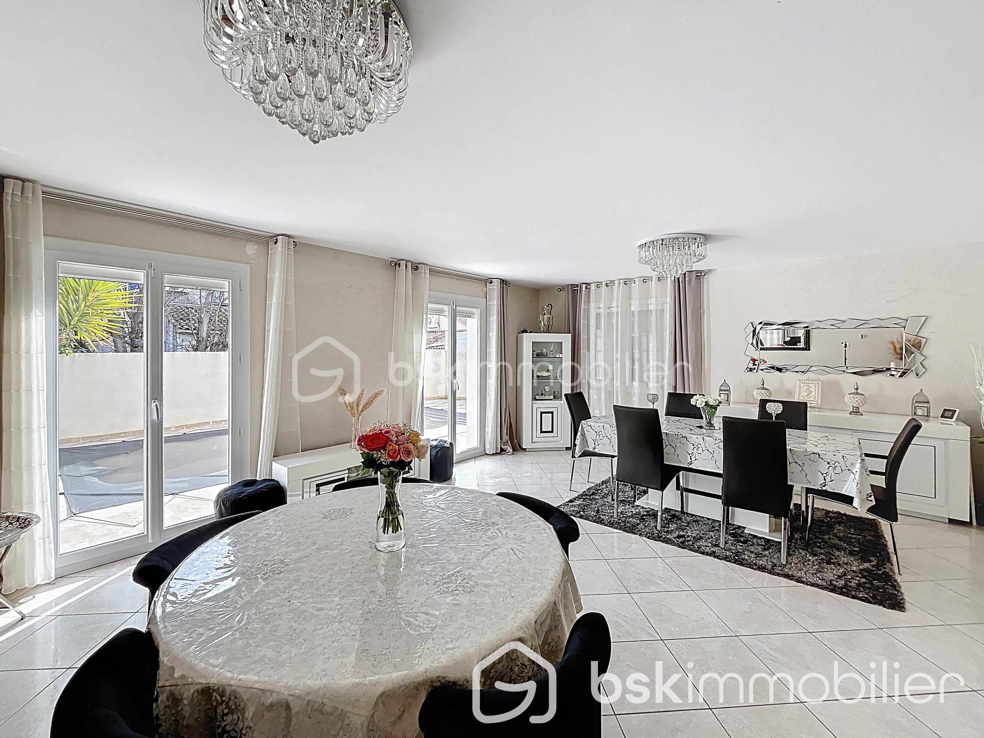 séjour vue piscine.jpg