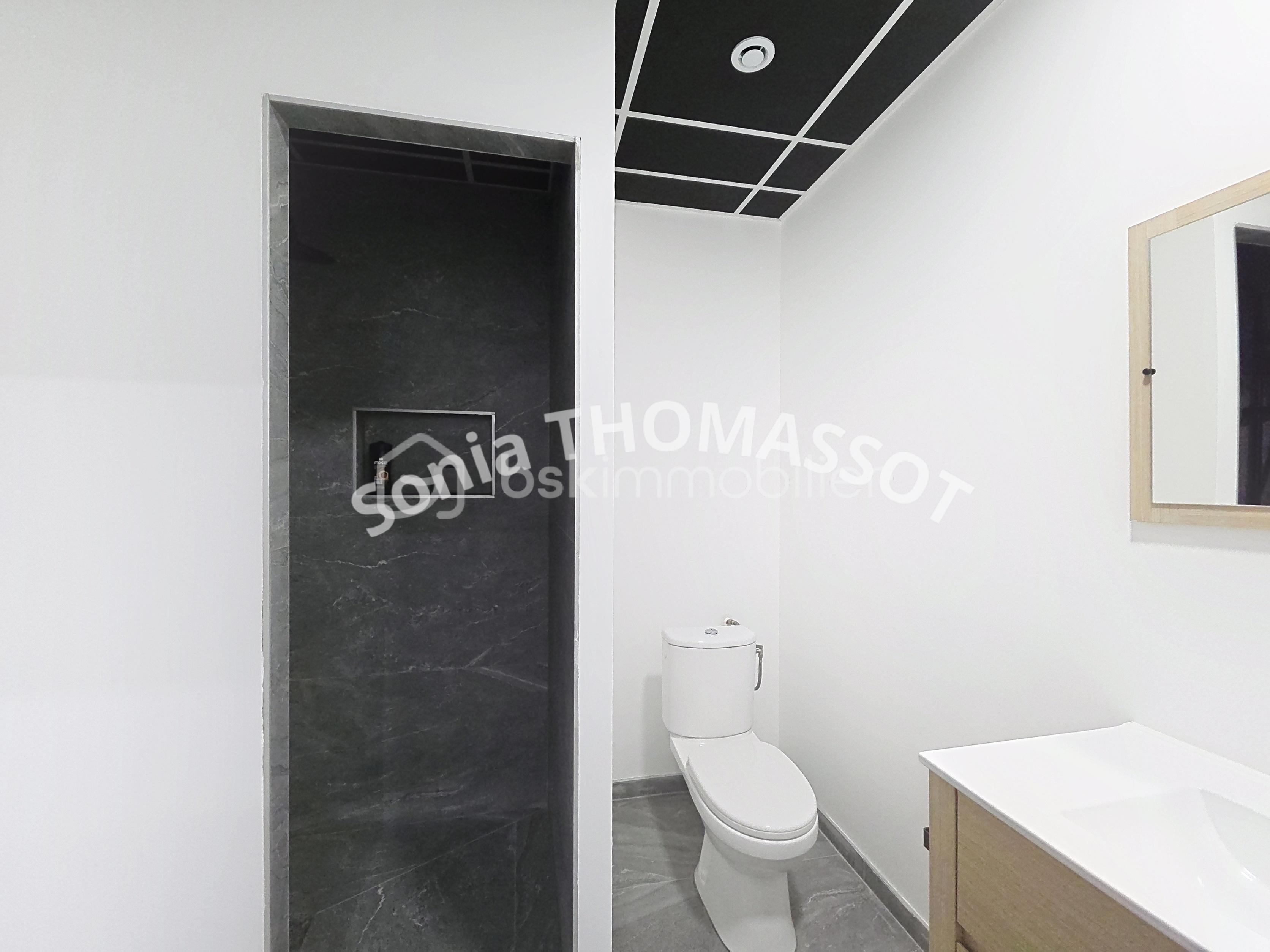 Bureau de 350 m² - 57001.jpg